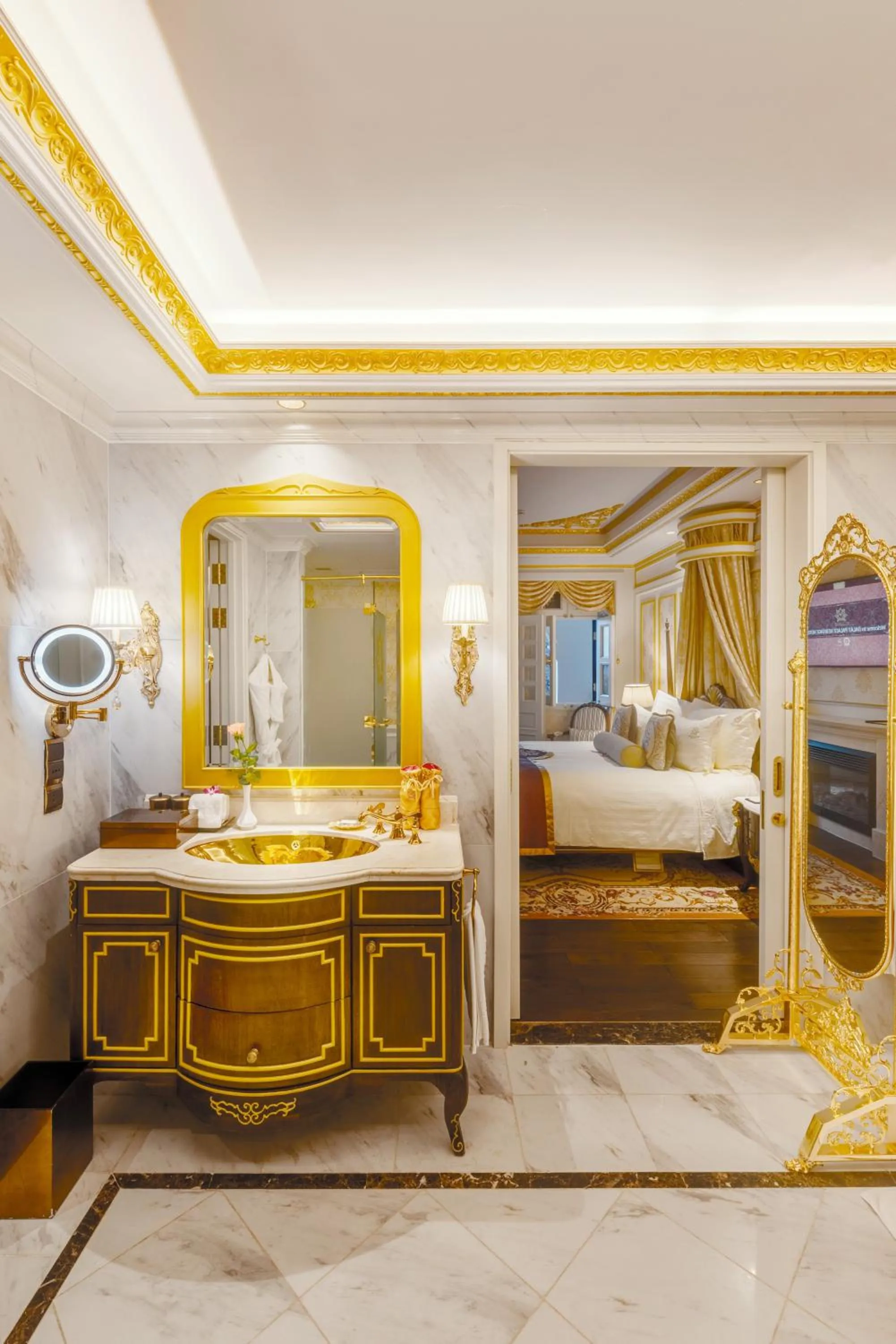 Bed in Dalat Palace Heritage Hotel