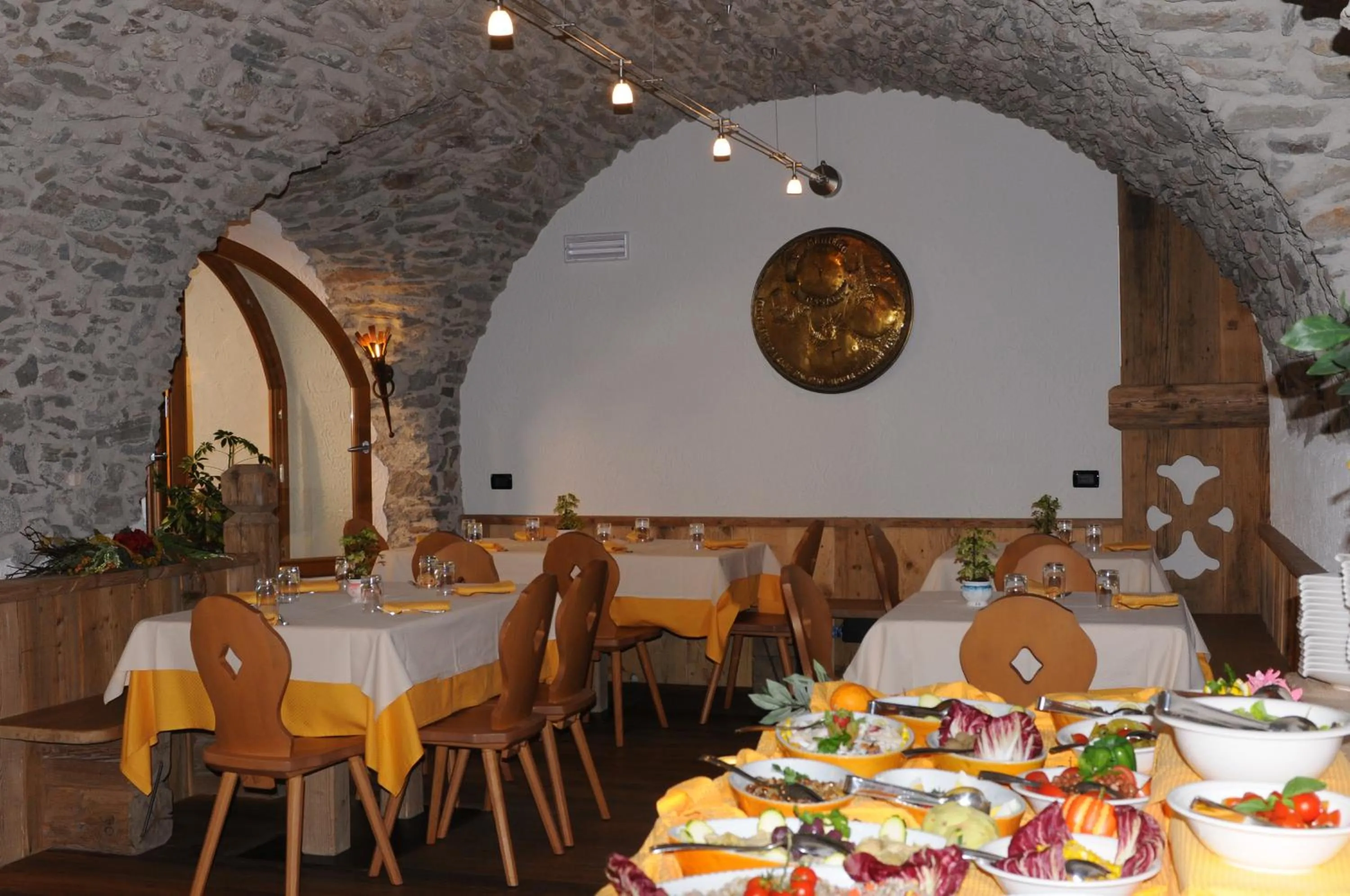 Restaurant/places to eat in Hotel Il Maniero