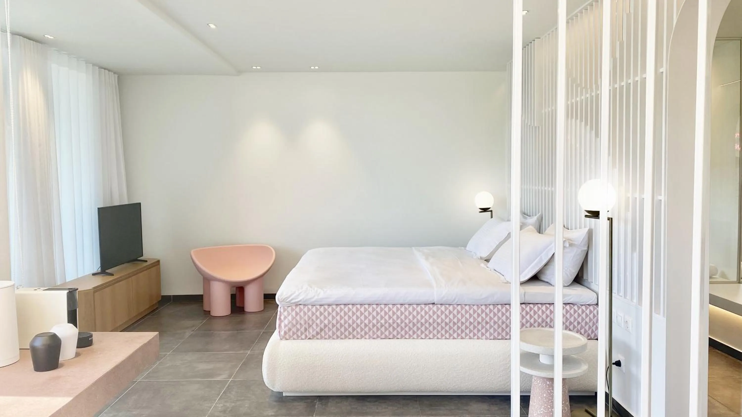 Bed in Thomais Boutique Hotel