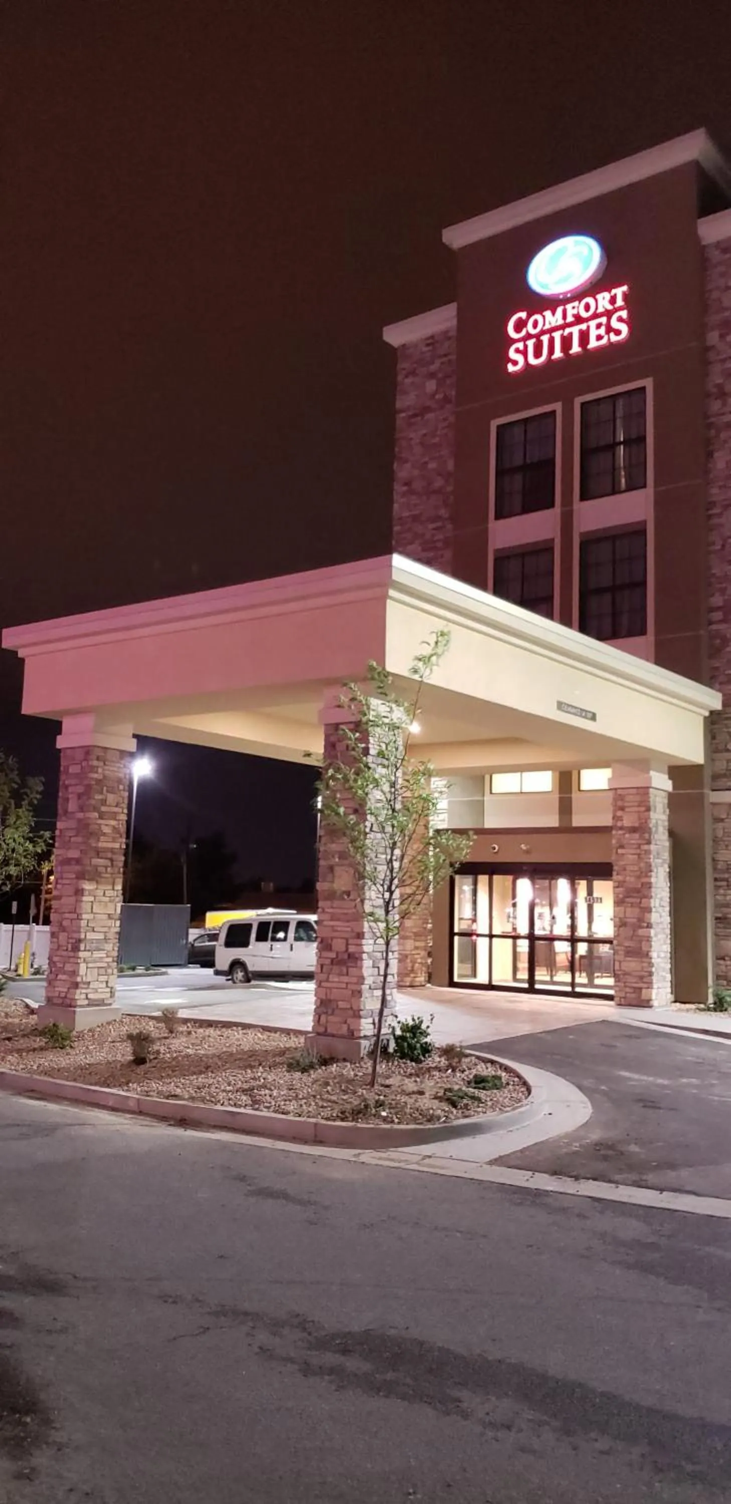 Property building in Comfort Suites Denver near Anschutz Medical Campus