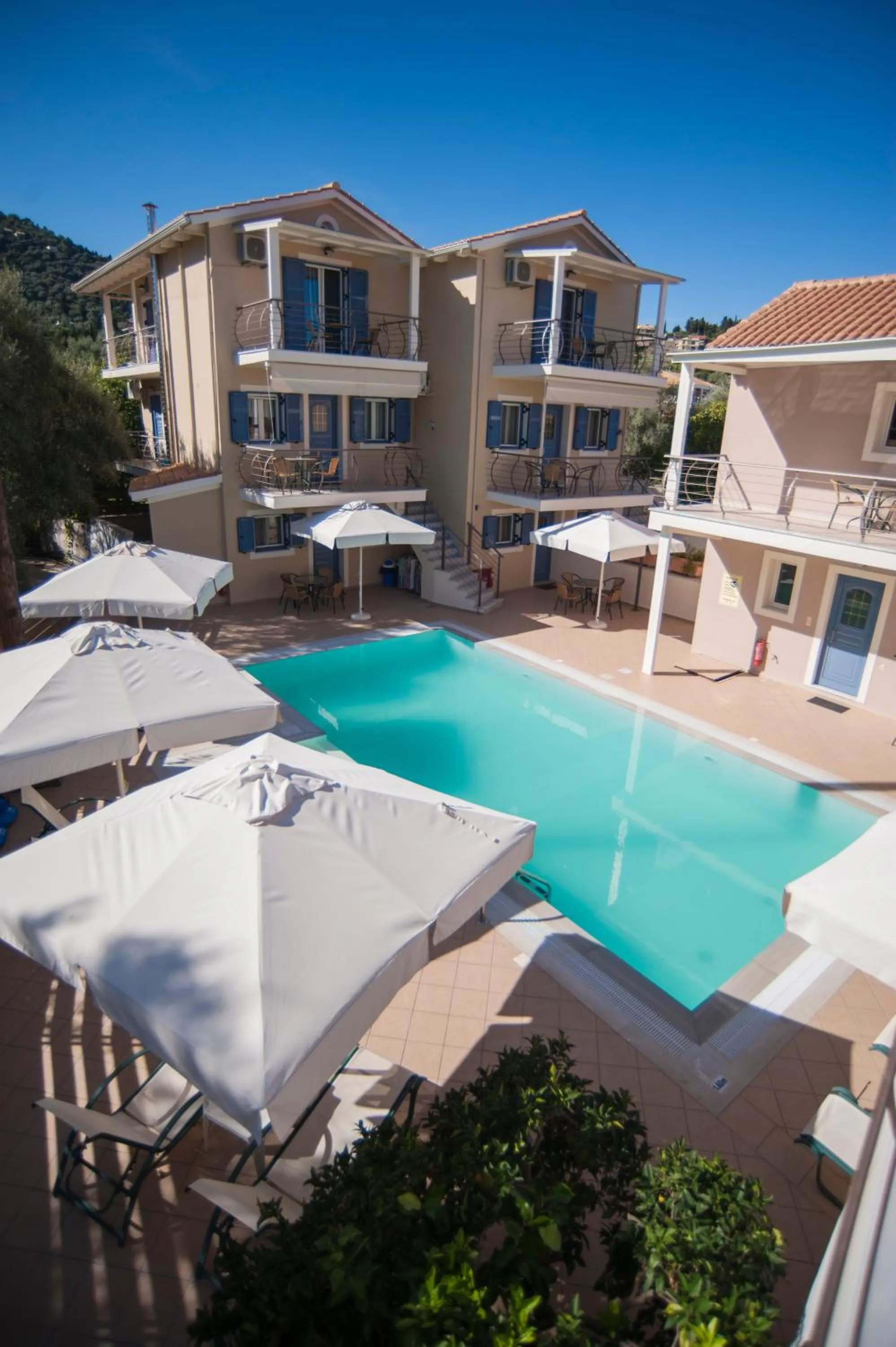 Pool view in Villa Theodora