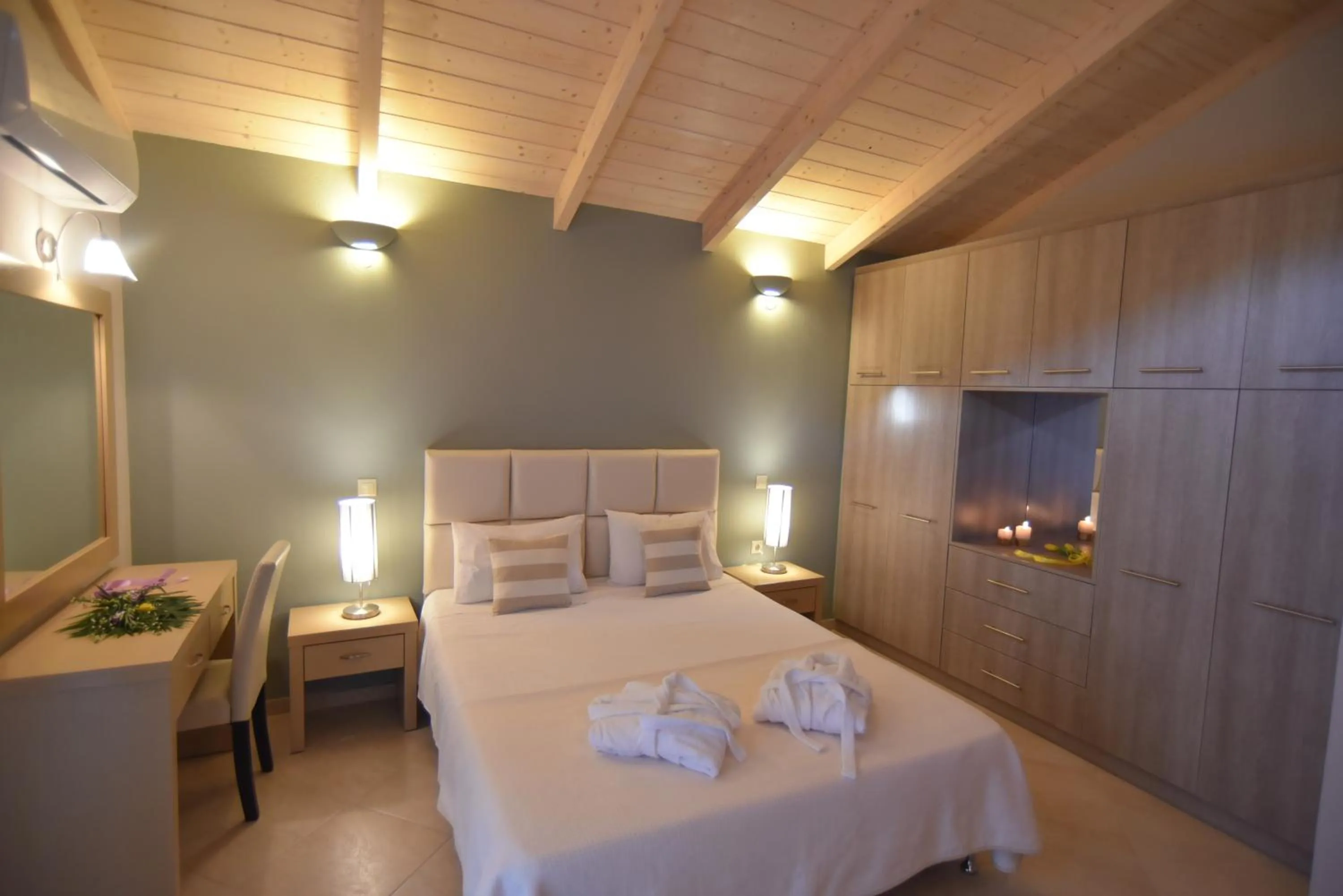 Photo of the whole room, Bed in Villa Theodora