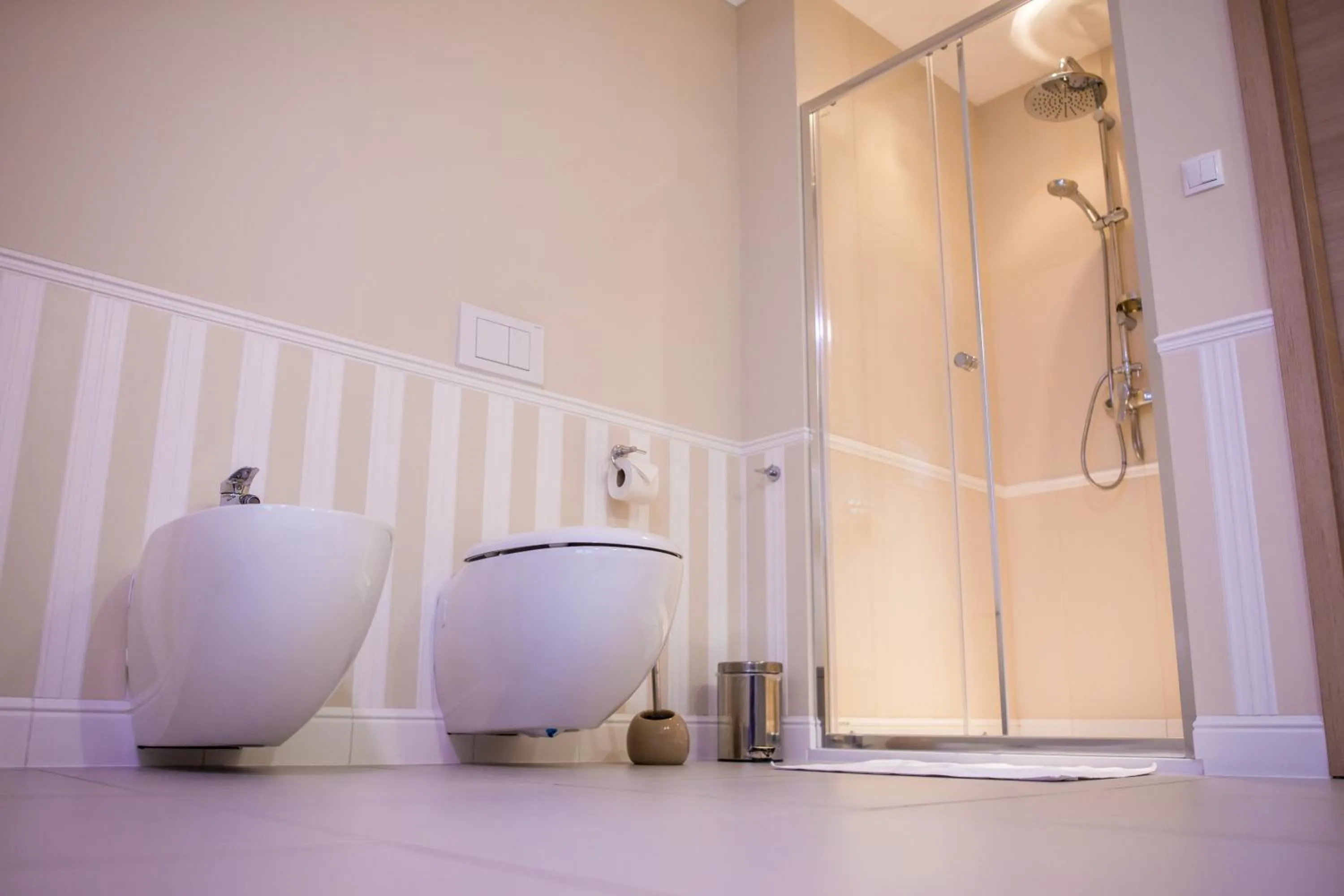 Bathroom in Hotel Avangarda