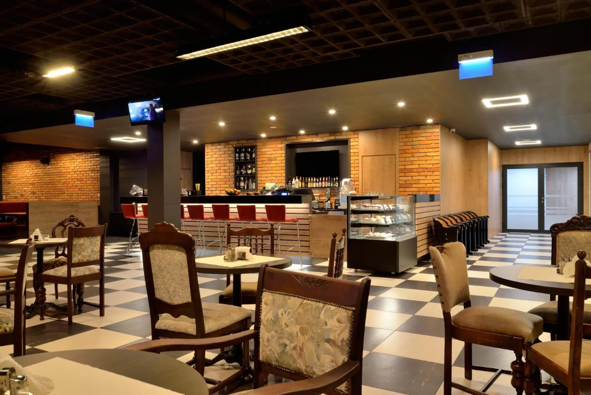 Lounge or bar in Hotel Avangarda