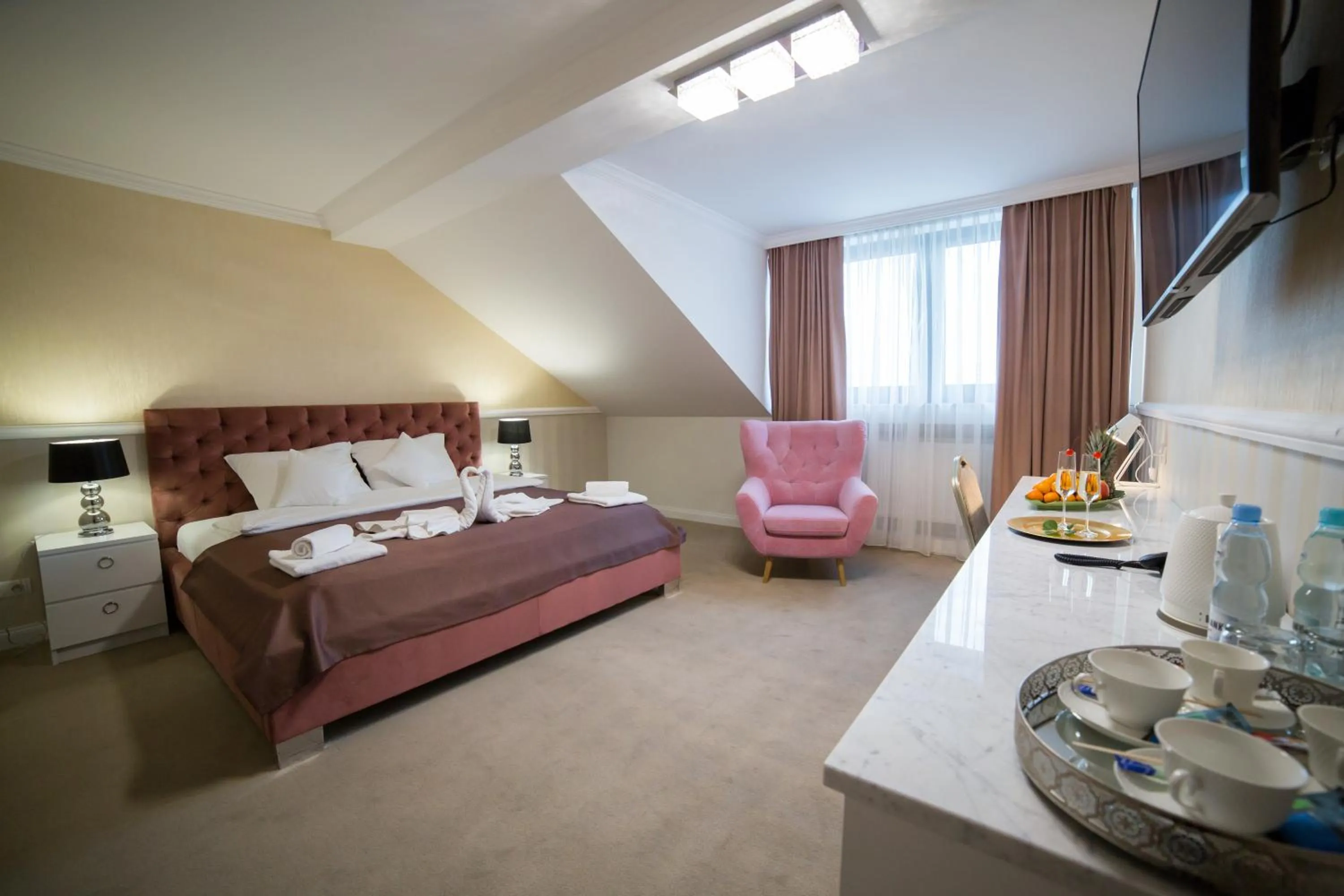 Bed in Hotel Avangarda