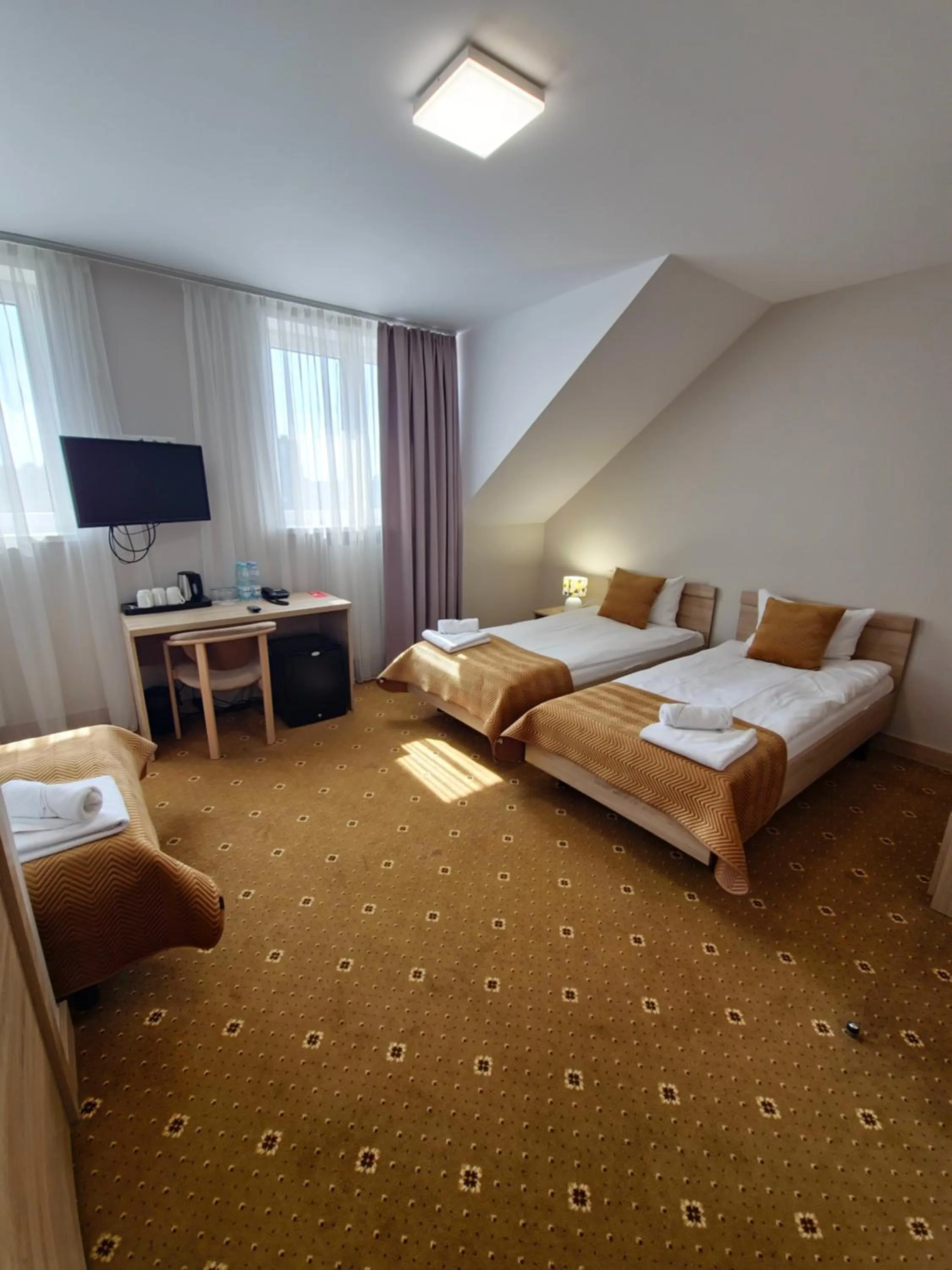 Photo of the whole room, Bed in Hotel Avangarda