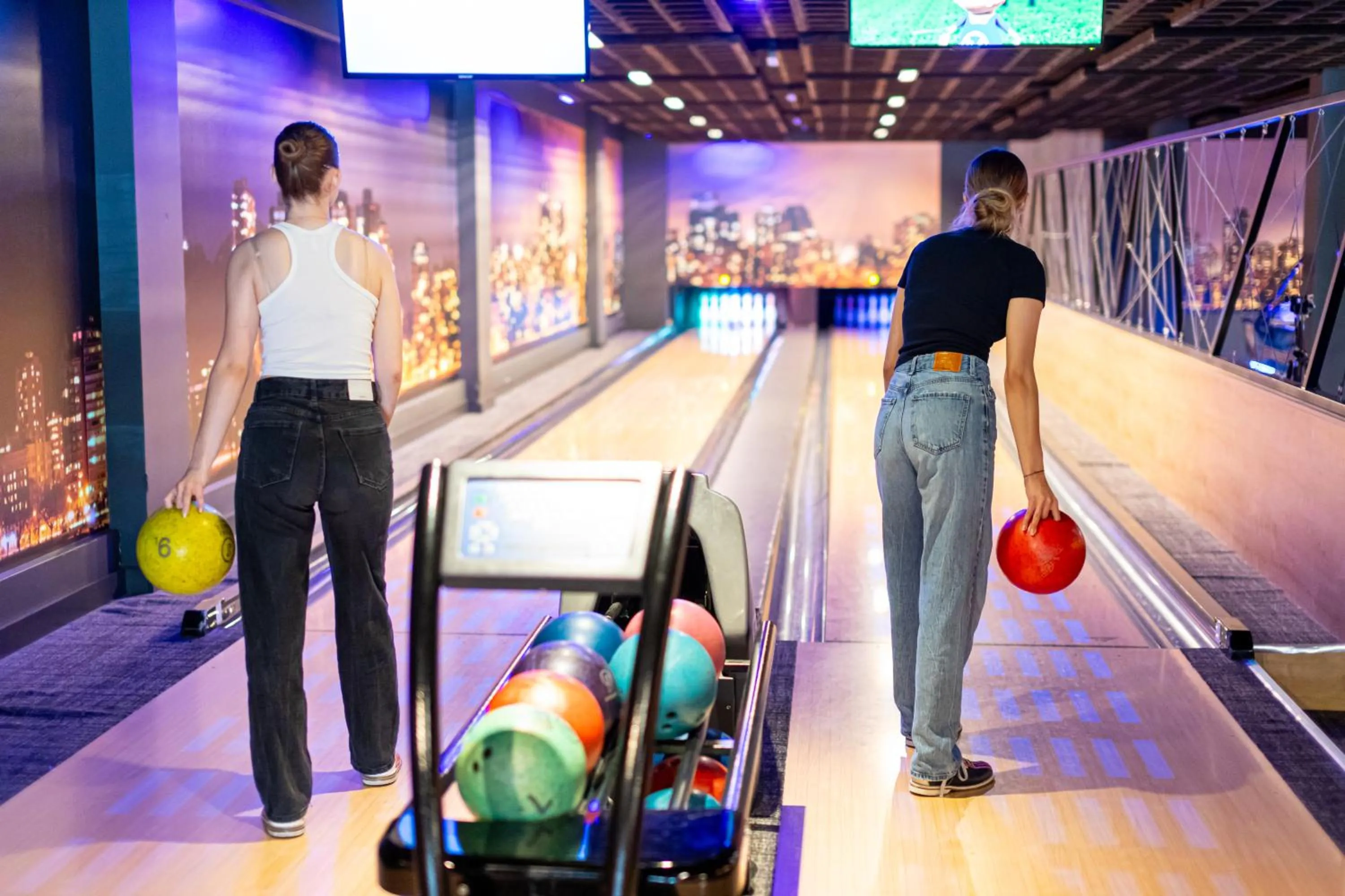 Evening entertainment in Hotel Avangarda