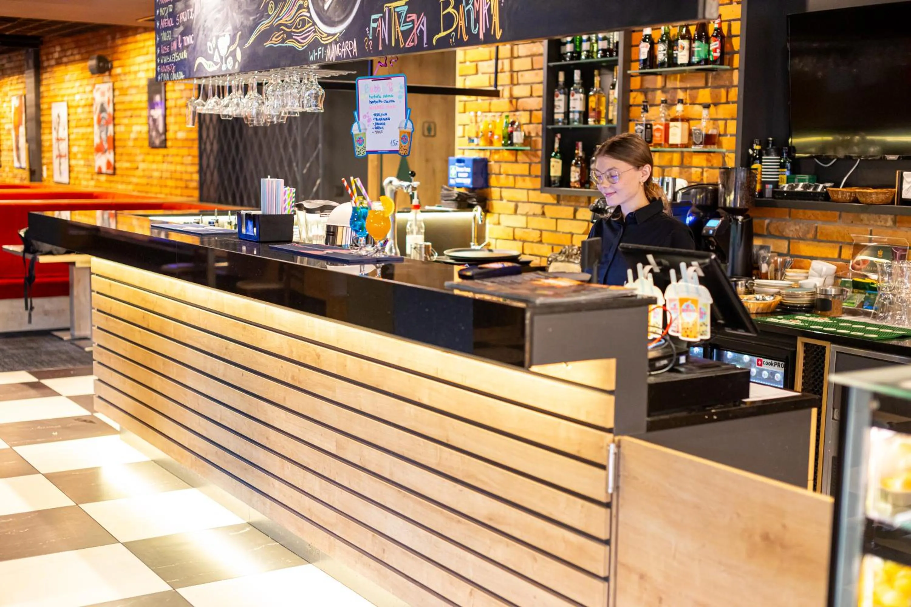 Lounge or bar in Hotel Avangarda