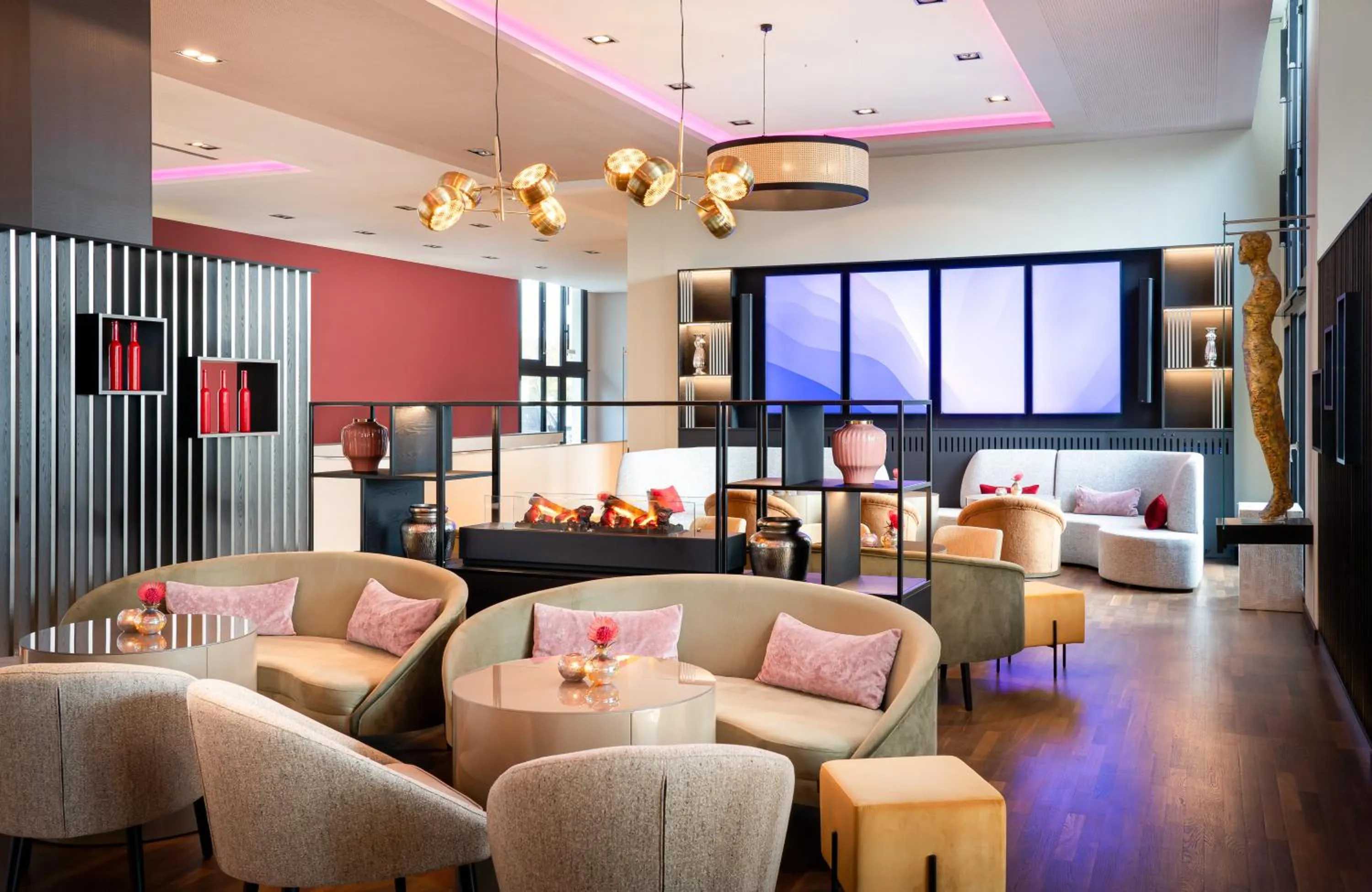 Facade/entrance in Leonardo Royal Hotel Munich