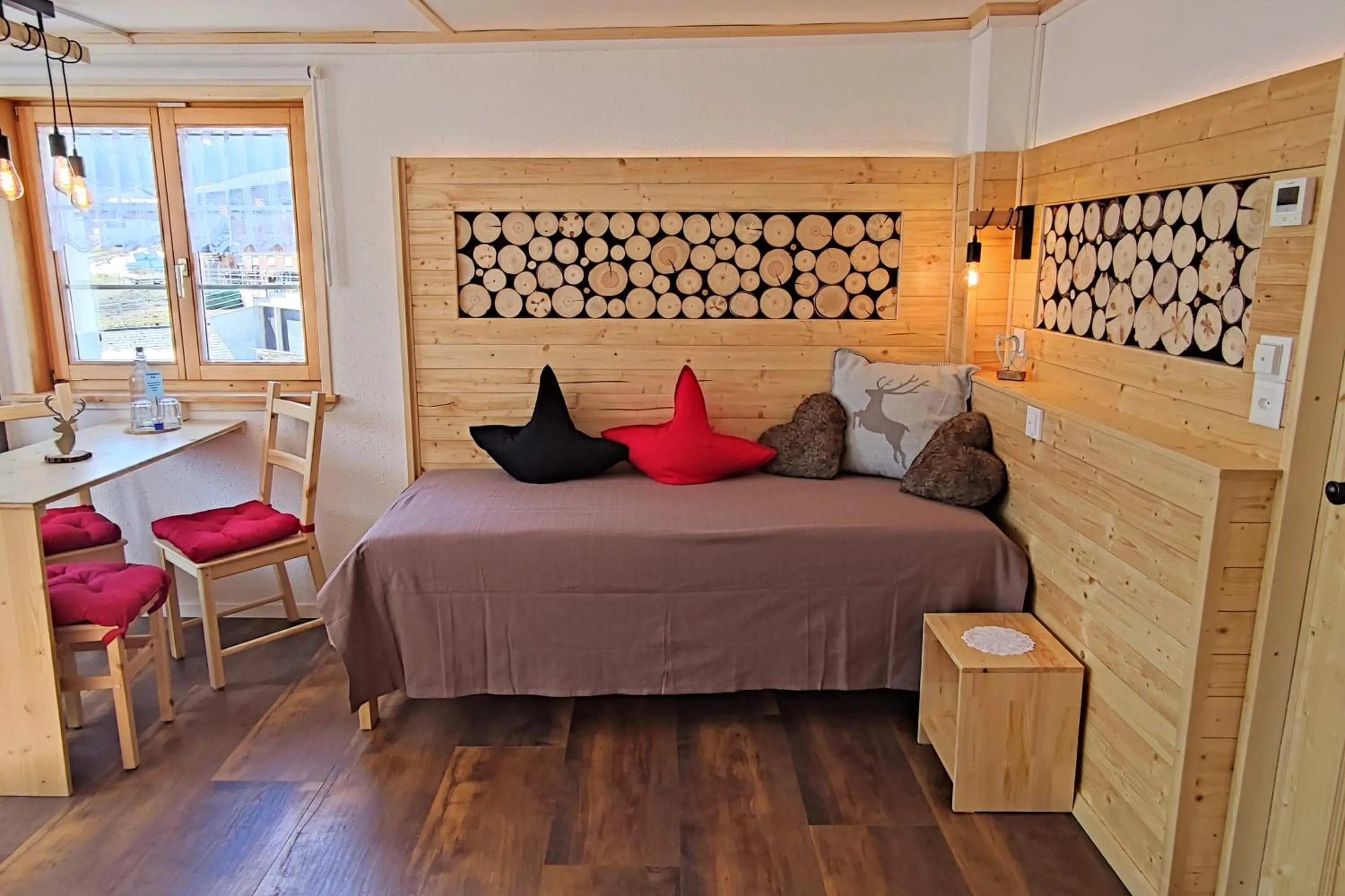 Photo of the whole room, Bed in Gasthaus Alpina