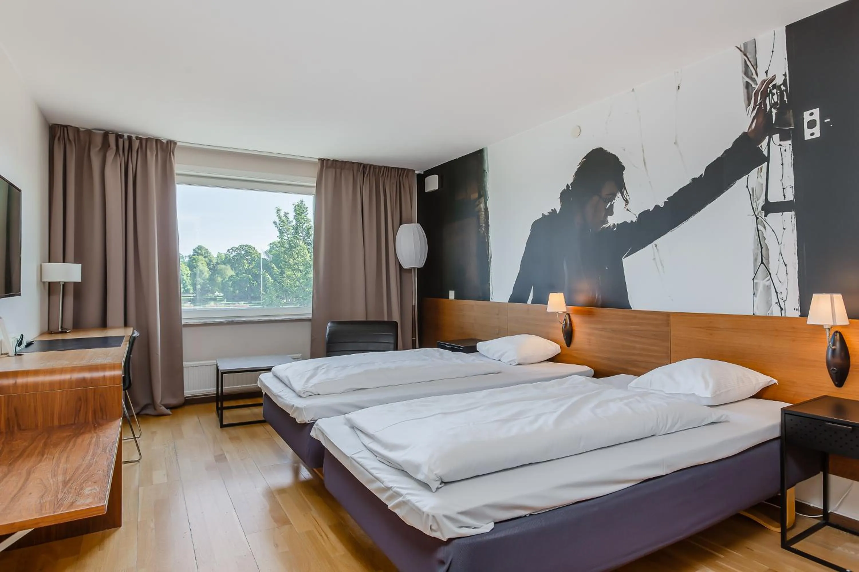 River view, Bed in Comfort Hotel Eskilstuna