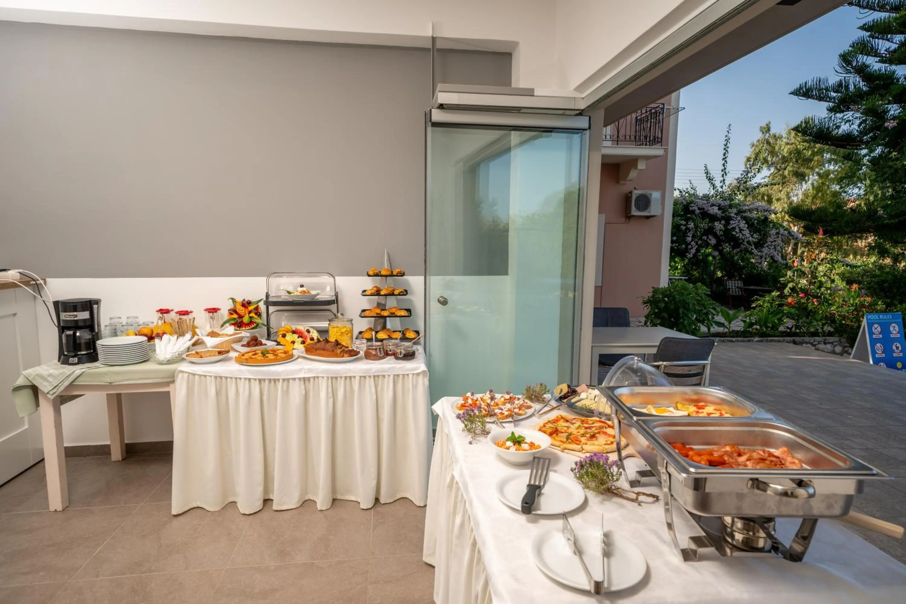 Buffet breakfast in Panoramic Sunset