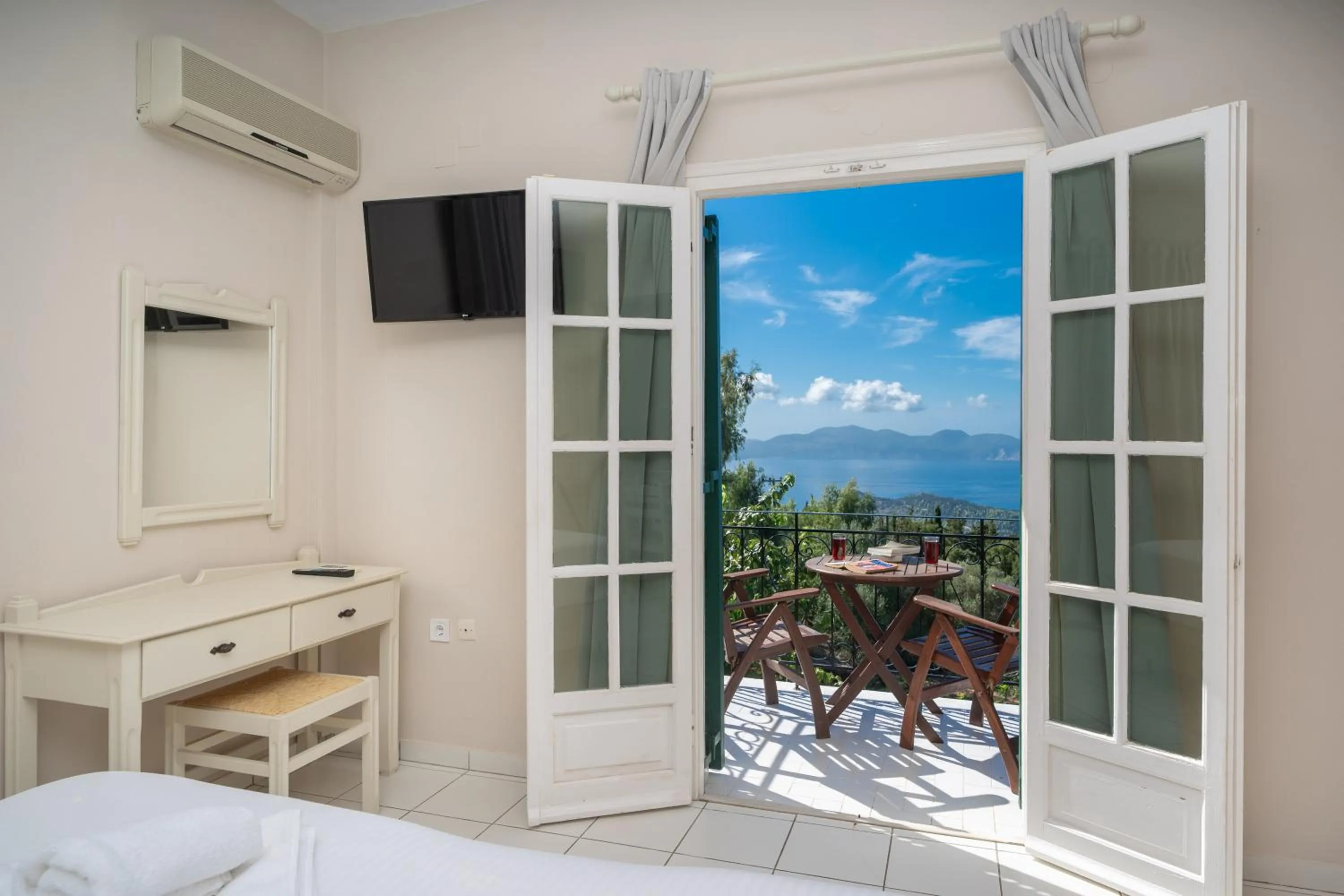 Bedroom in Panoramic Sunset