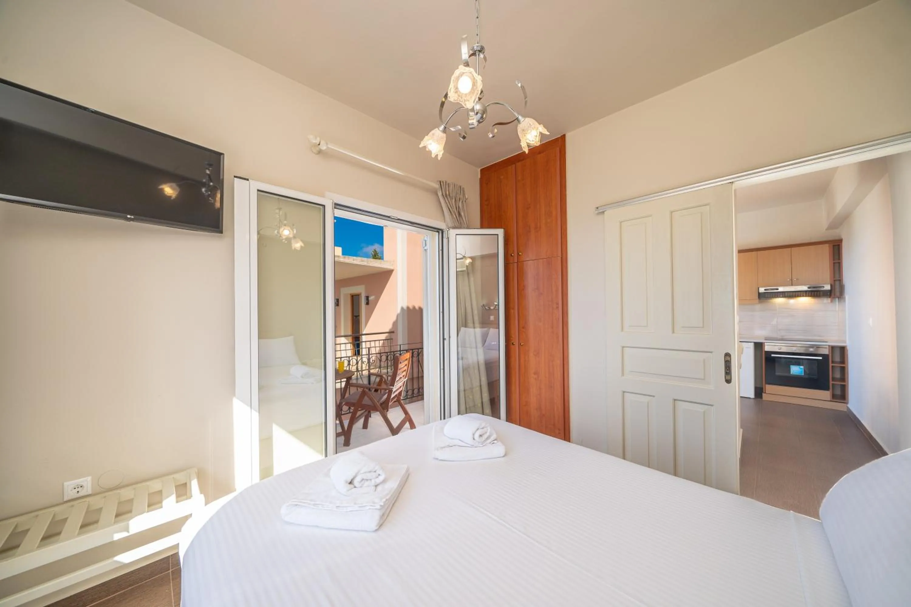 Bedroom, Bed in Panoramic Sunset