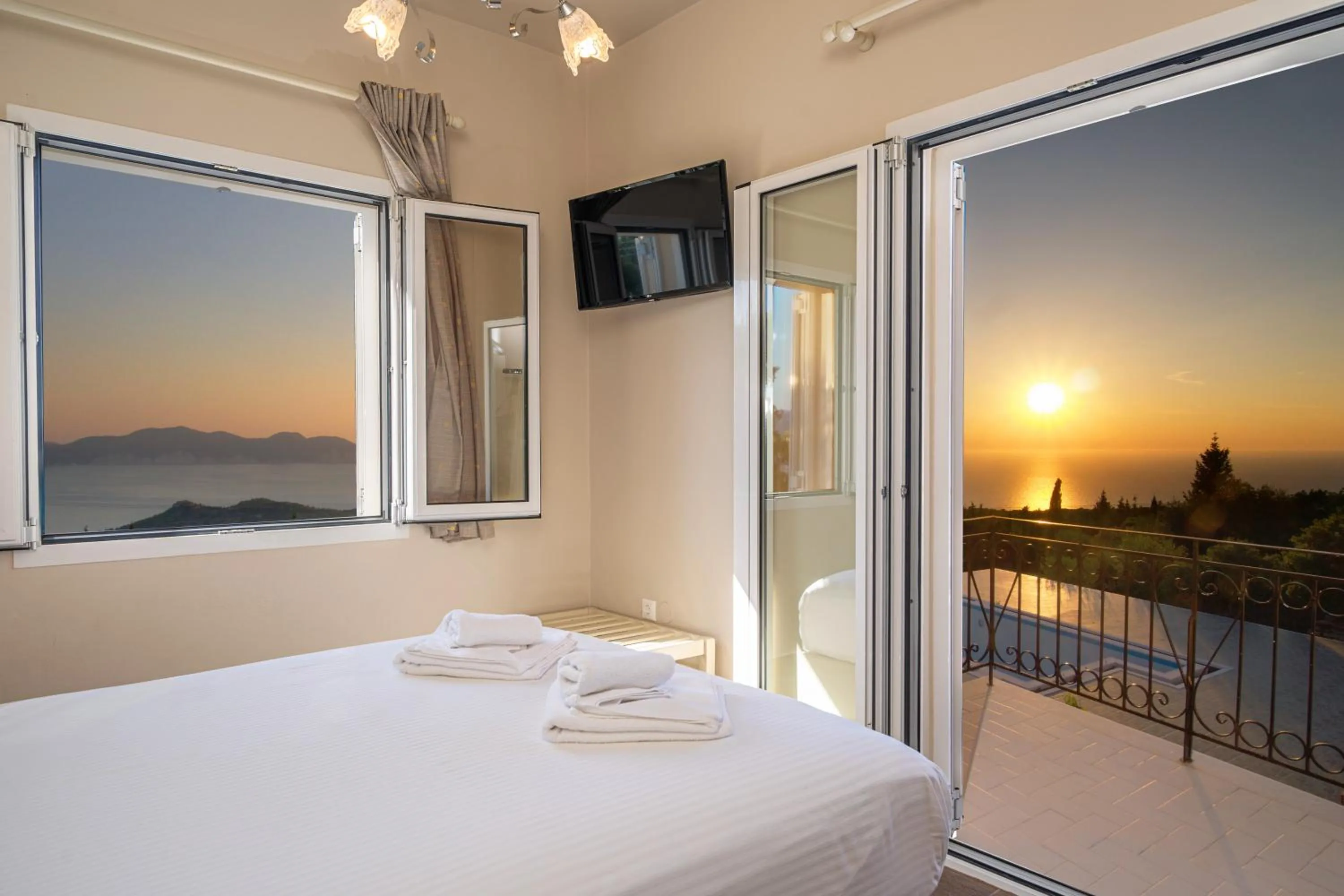 Bed in Panoramic Sunset