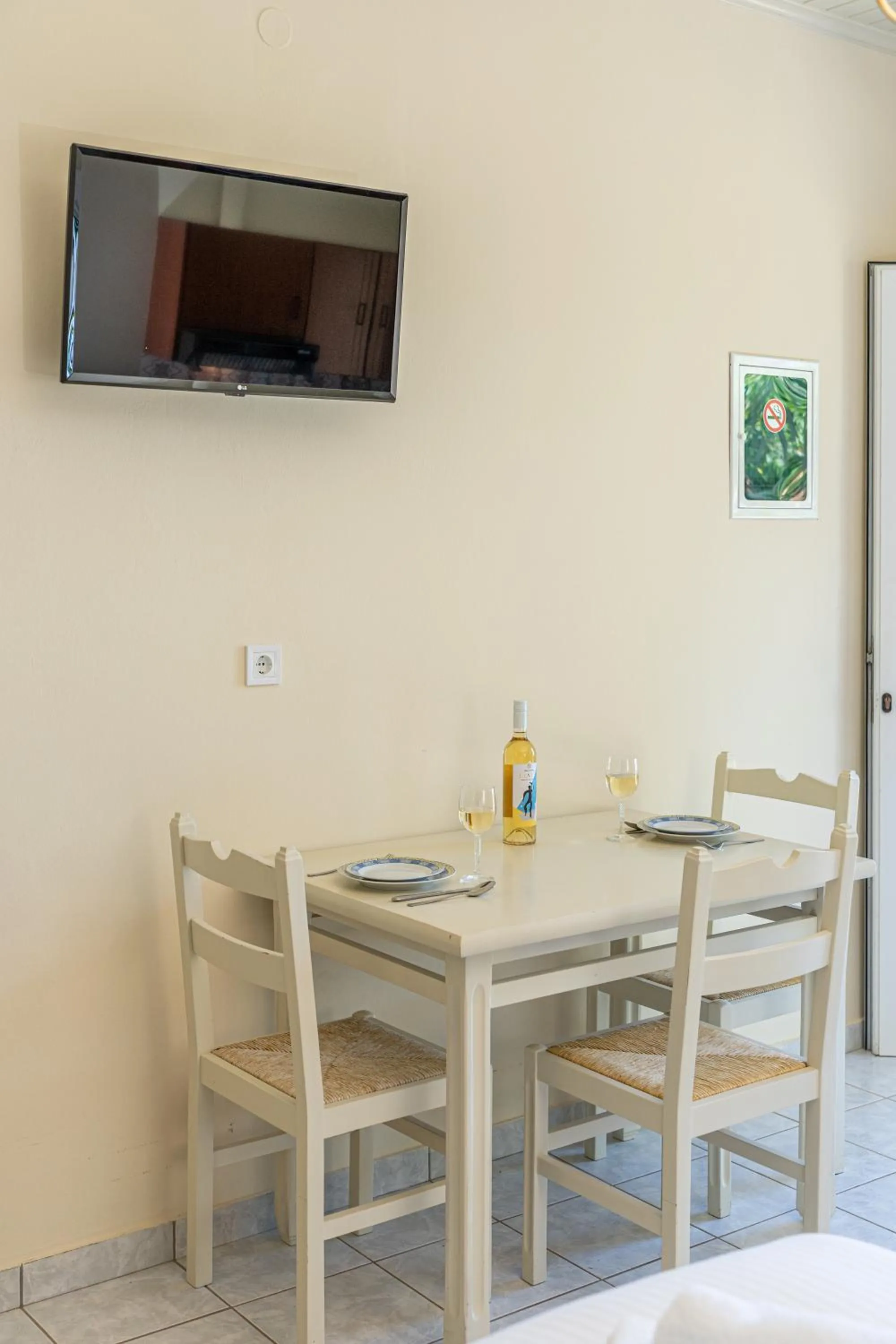 Dining area in Panoramic Sunset