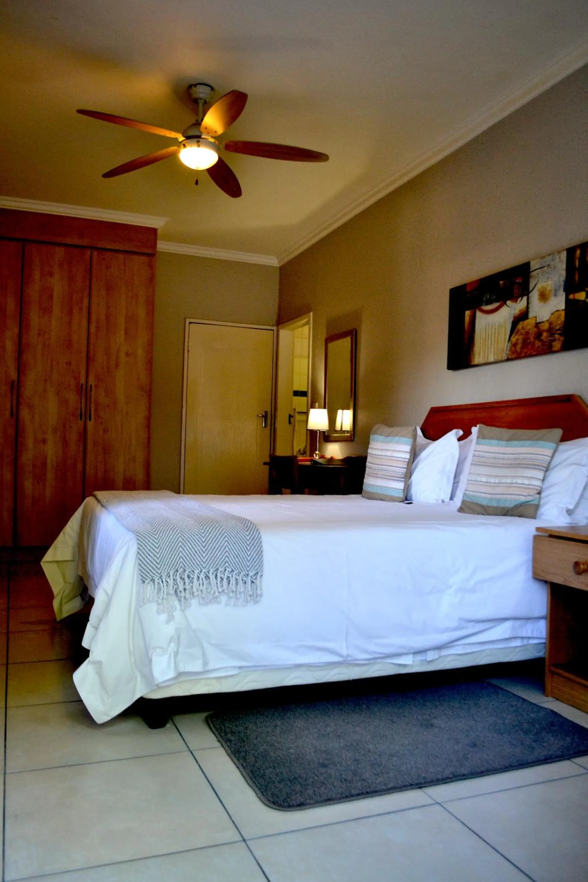 Photo of the whole room, Bed in The Bedford View Guest House