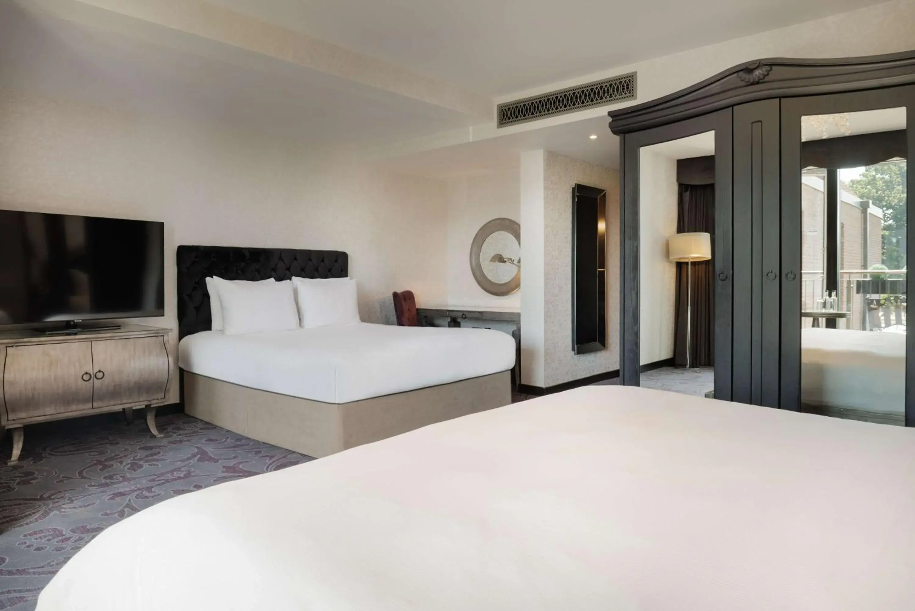 Deluxe Family Room in Hilton London Syon Park Deluxe Family Room in Hilton London Syon Park