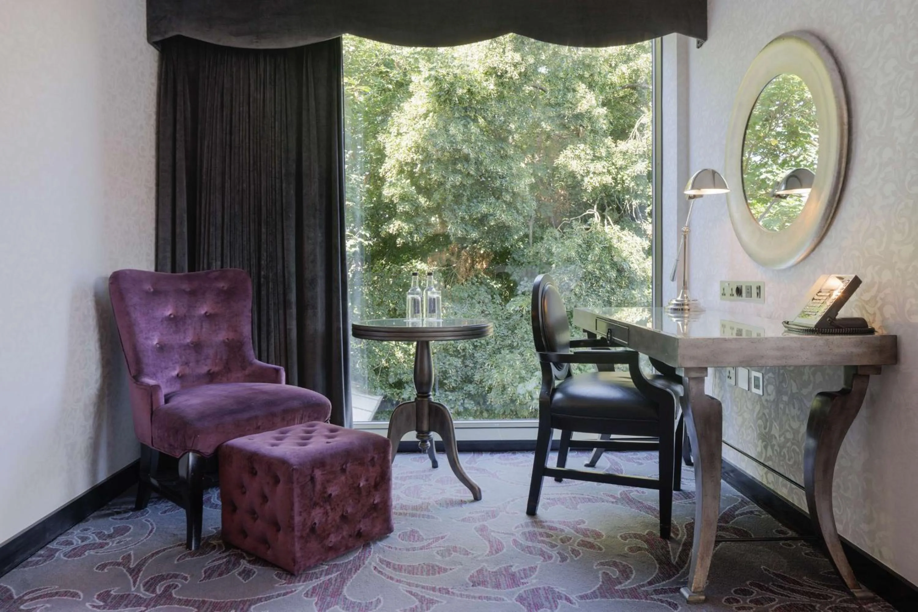 Bedroom in Hilton London Syon Park