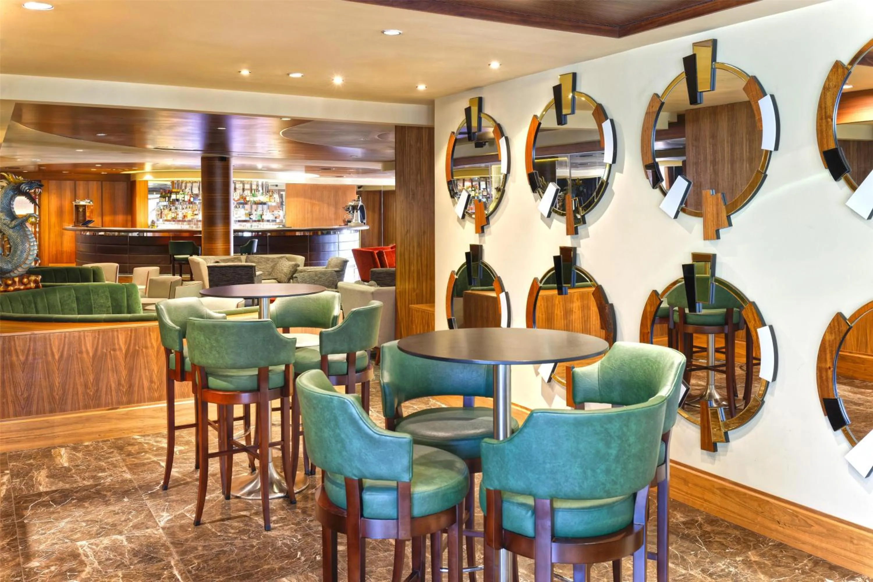 Lounge or bar in Hilton London Syon Park