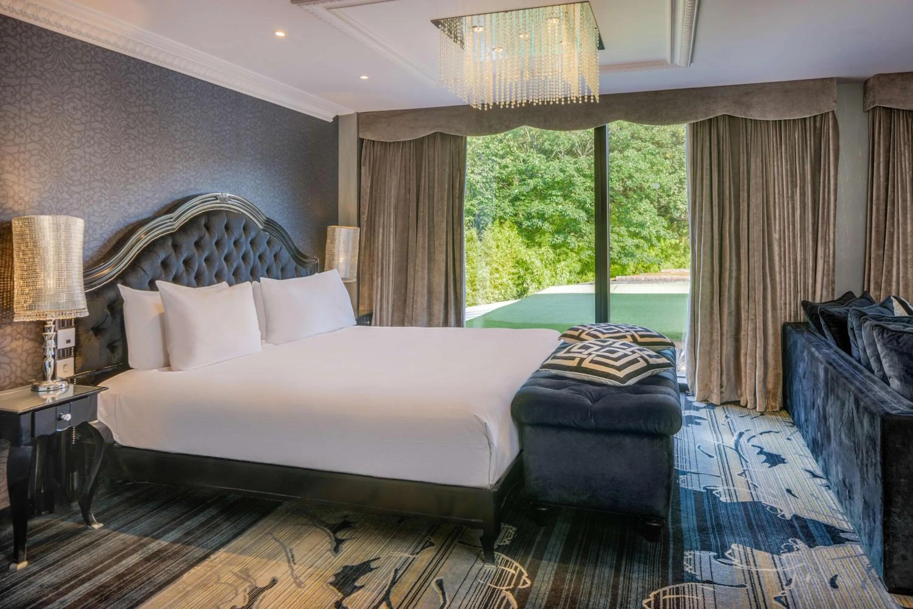 Bed in Hilton London Syon Park