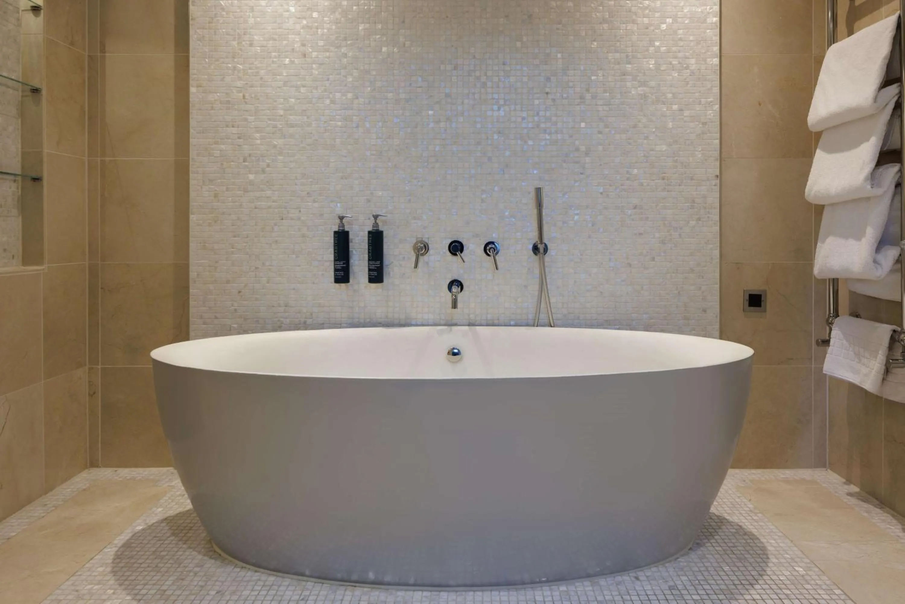 Bathroom in Hilton London Syon Park
