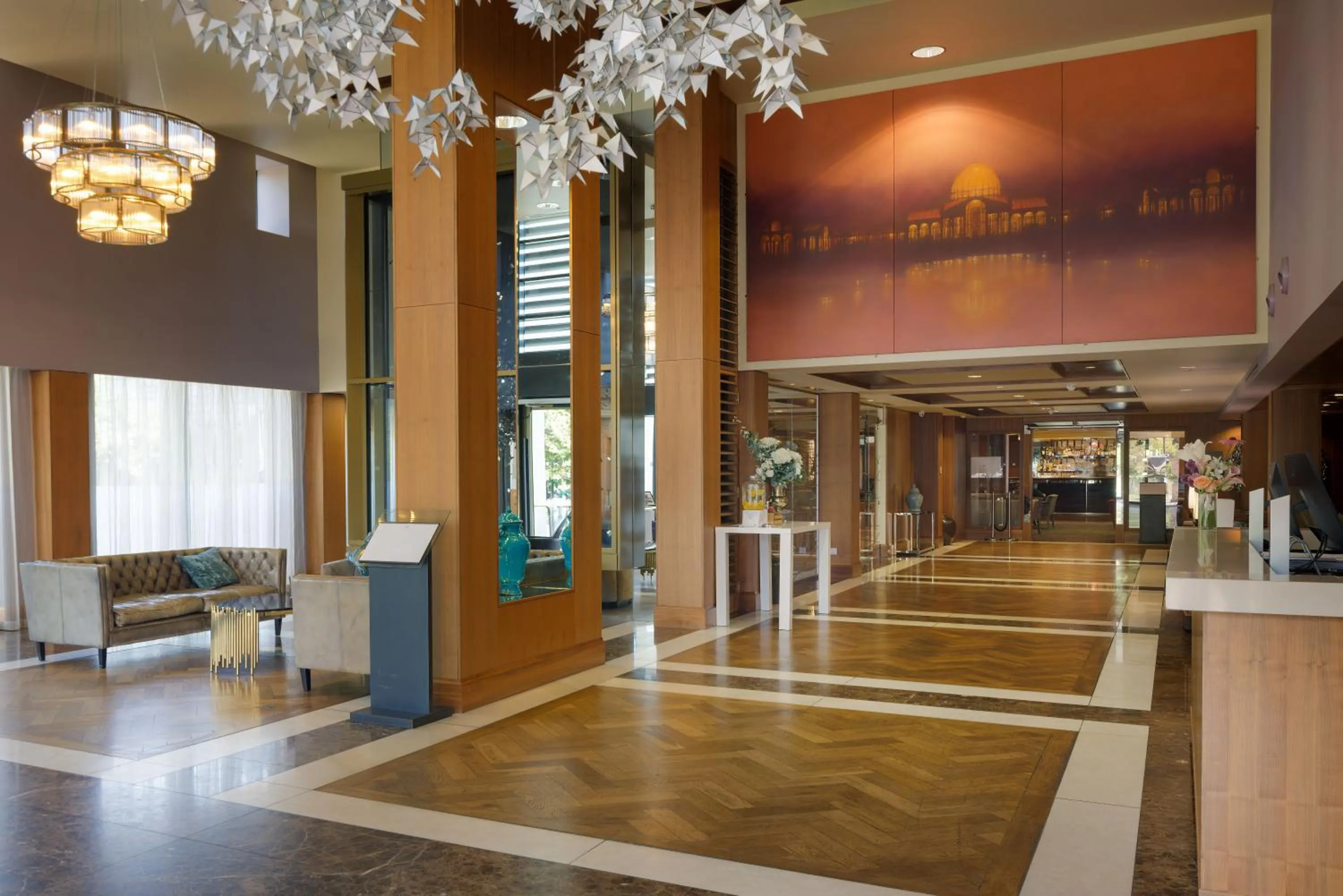 Lobby or reception in Hilton London Syon Park