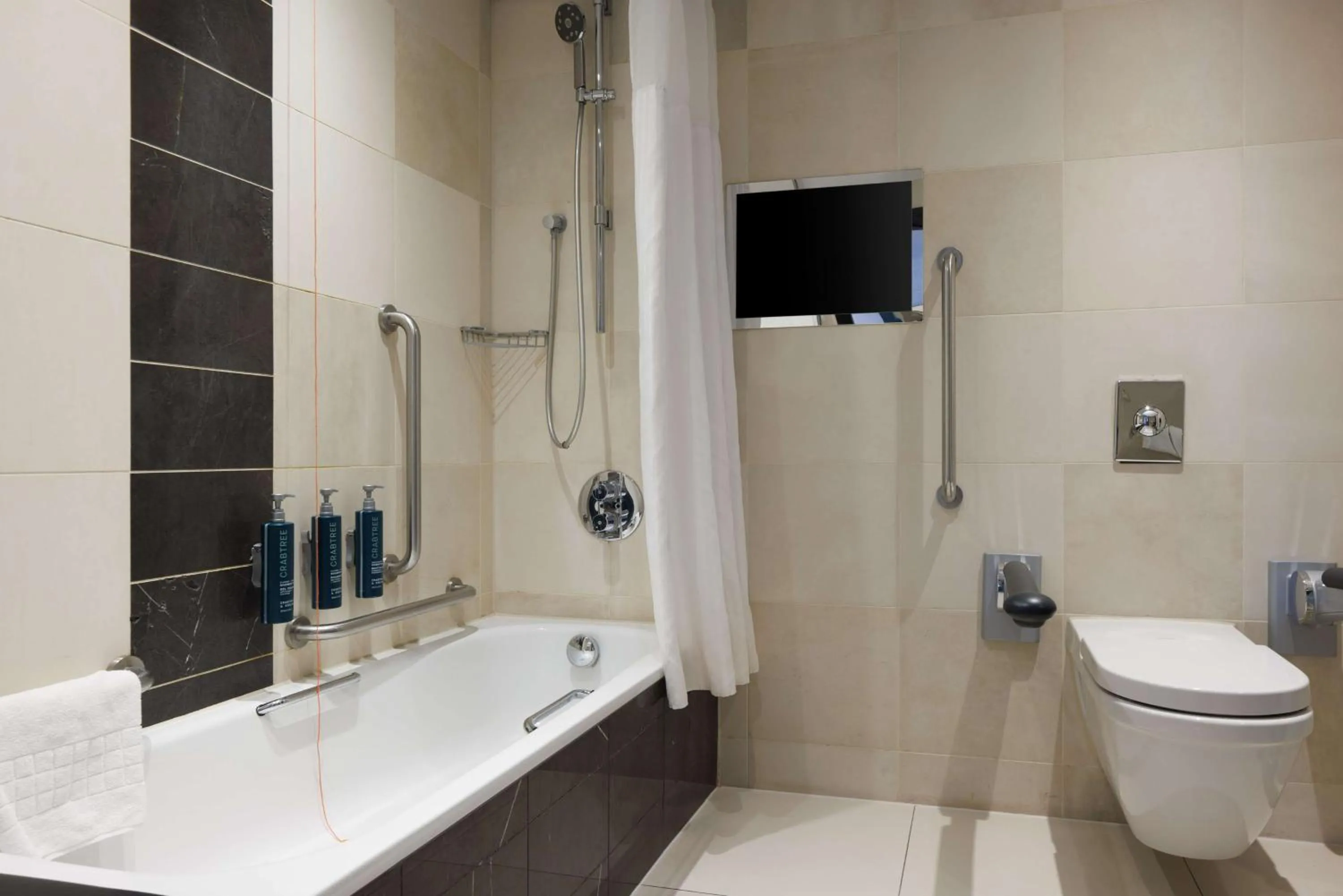 Bathroom in Hilton London Syon Park