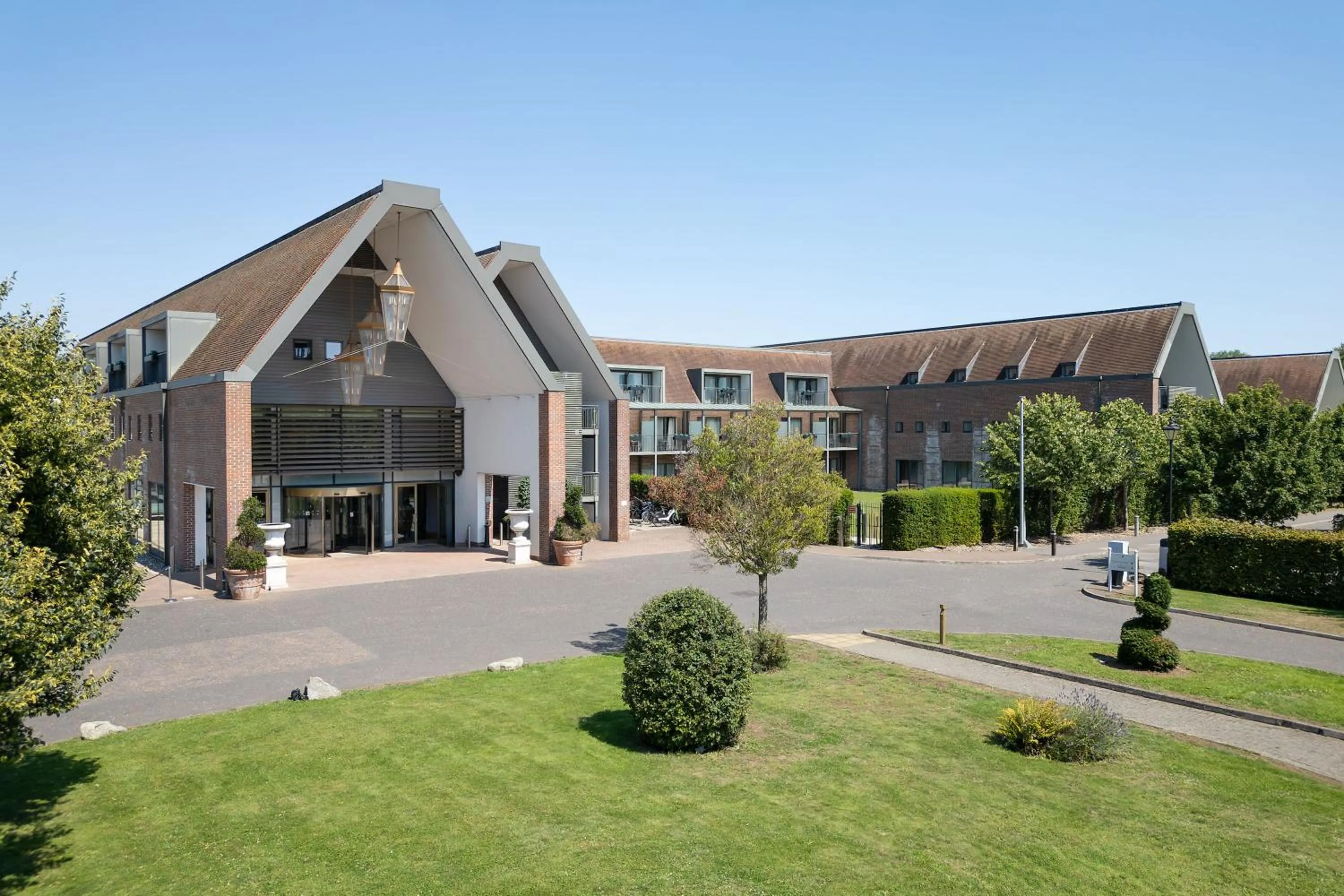 Property building in Hilton London Syon Park