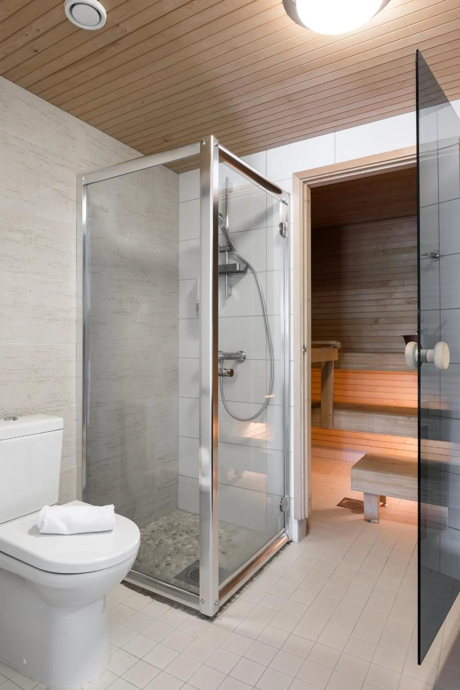 Bathroom in Kultaranta Resort