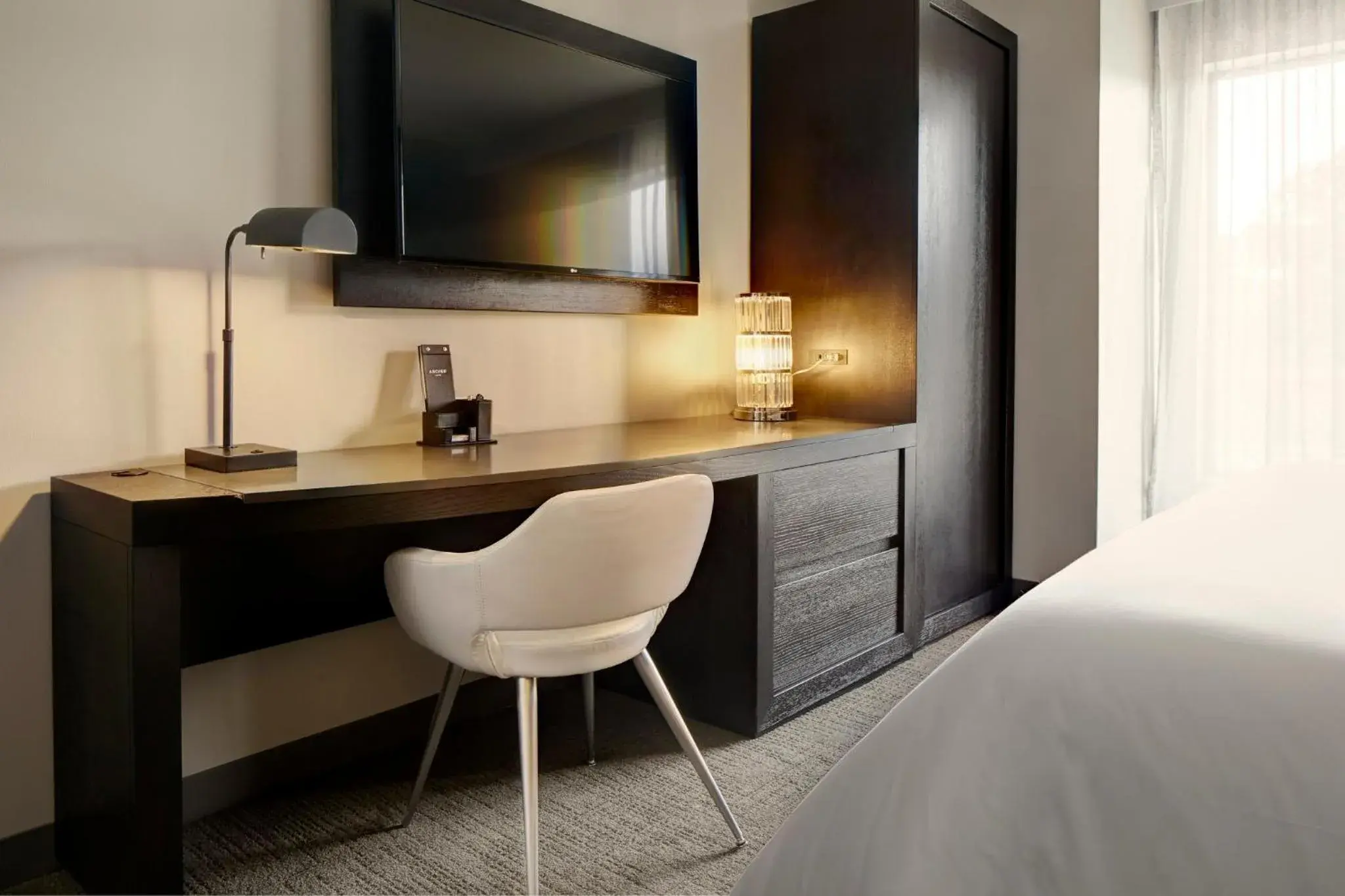 Classic King Mobility-Accessible Guest Room With Roll-in Shower in Archer Hotel Florham Park Classic King Mobility-Accessible Guest Room With Roll-in Shower in Archer Hotel Florham Park