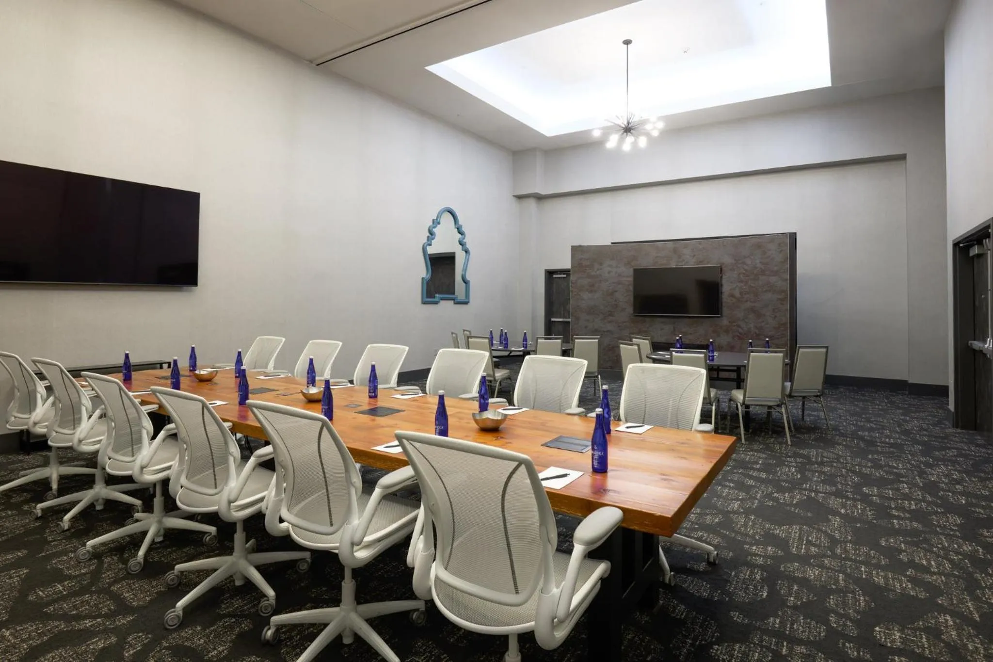 Meeting/conference room in Archer Hotel Florham Park