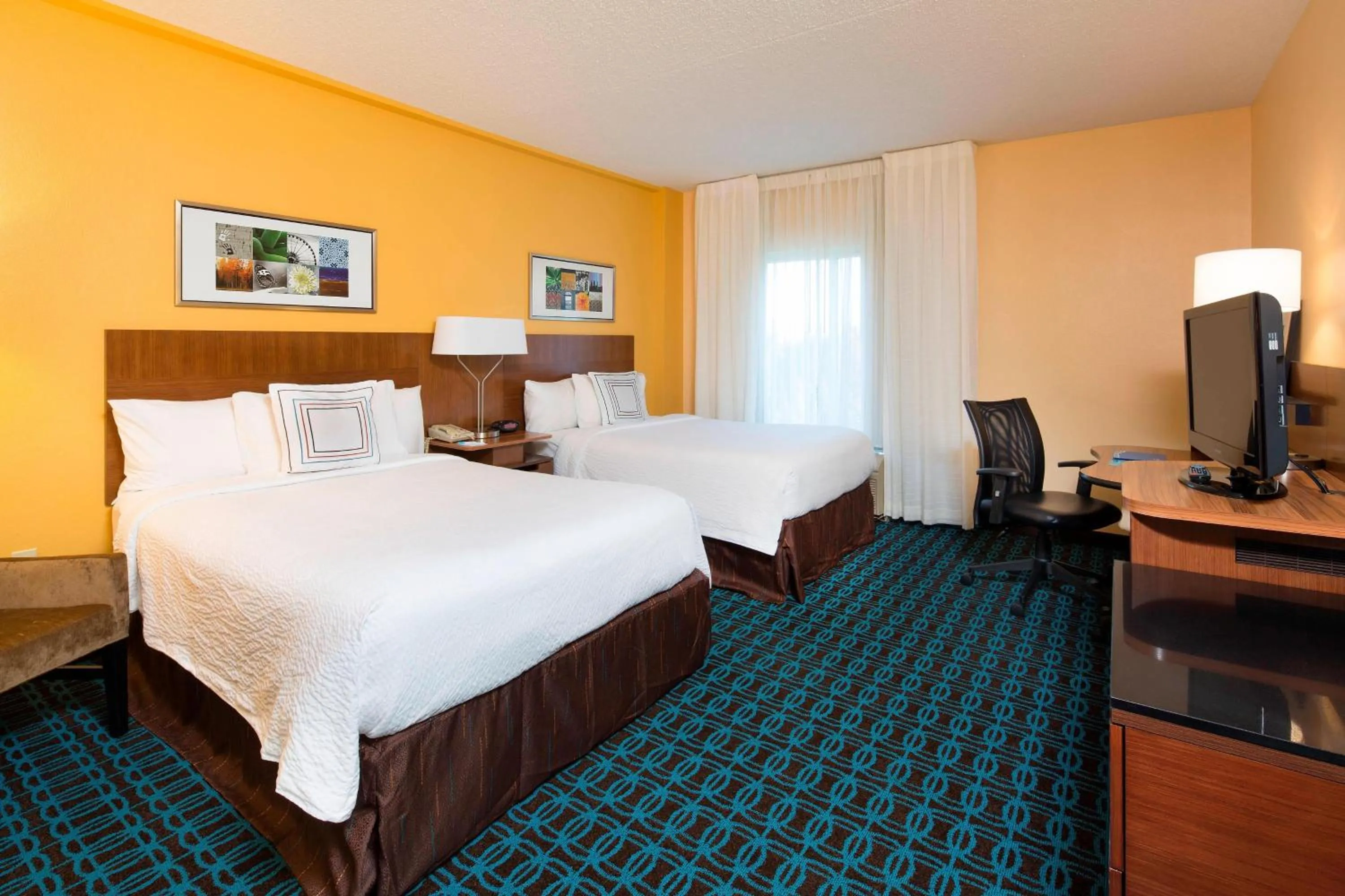 Double Room with Two Double Beds in Fairfield Inn & Suites by Marriott Newark Liberty International Airport