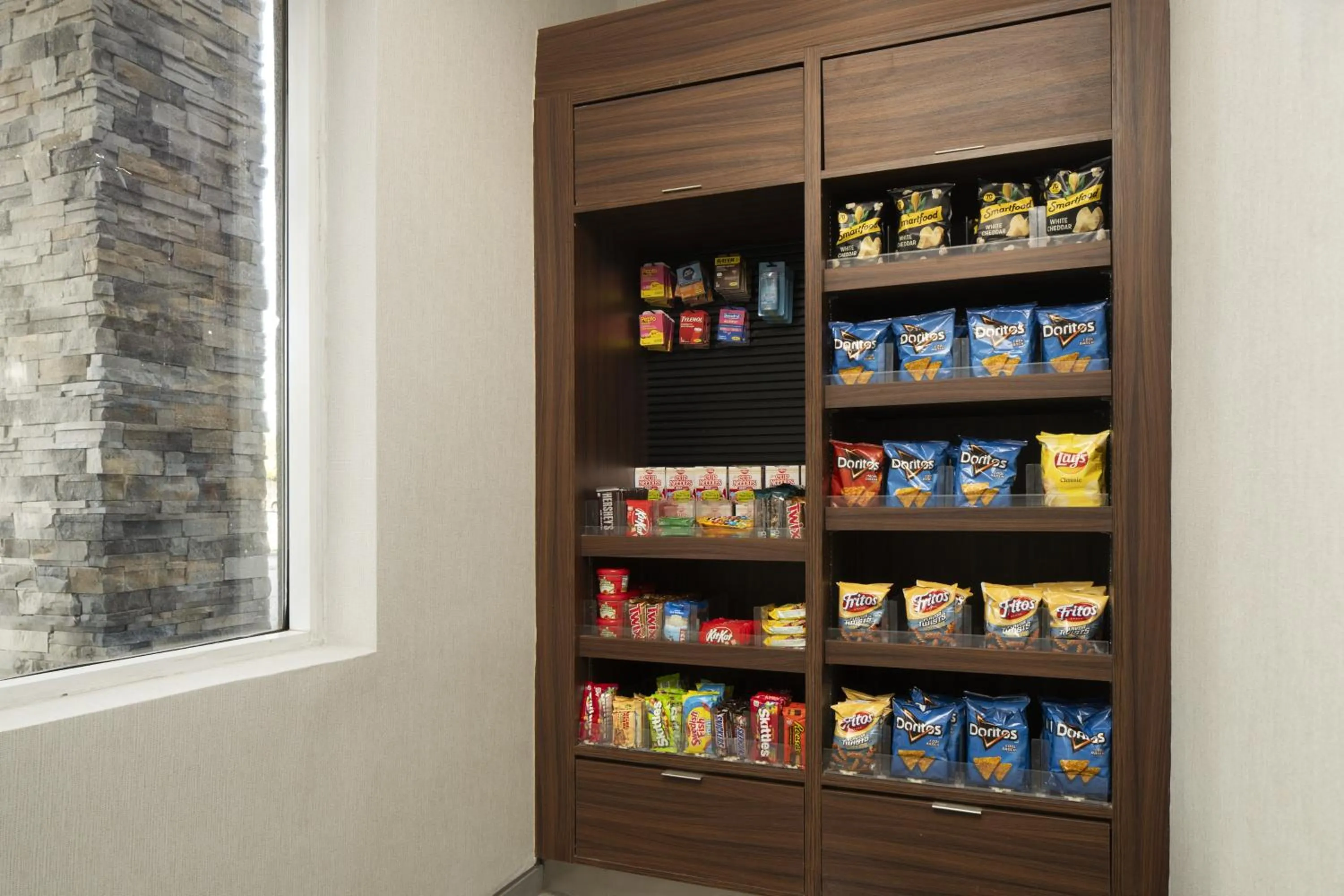 Lobby or reception in Fairfield Inn & Suites by Marriott Newark Liberty International Airport