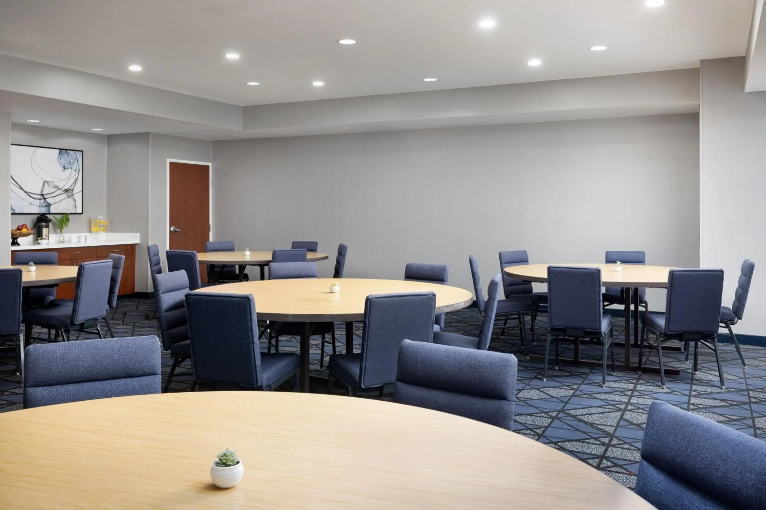 Meeting/conference room in Courtyard By Marriott Las Vegas Stadium Area