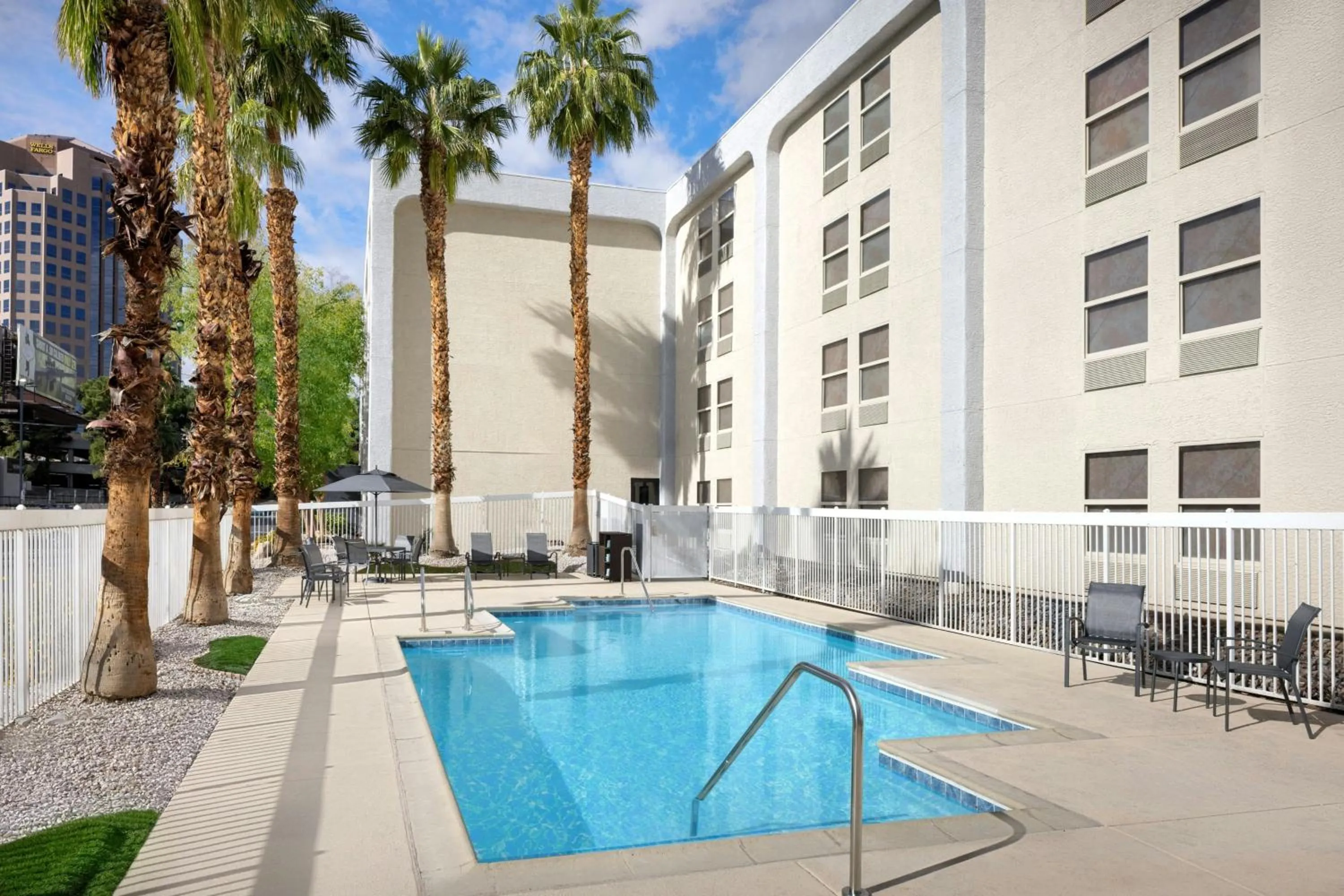 Swimming pool in Fairfield Inn Las Vegas Convention Center