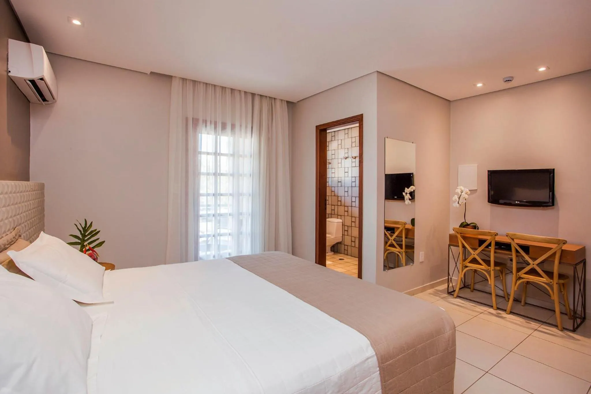 Photo of the whole room, Bed in Hotel Real Villa Bella