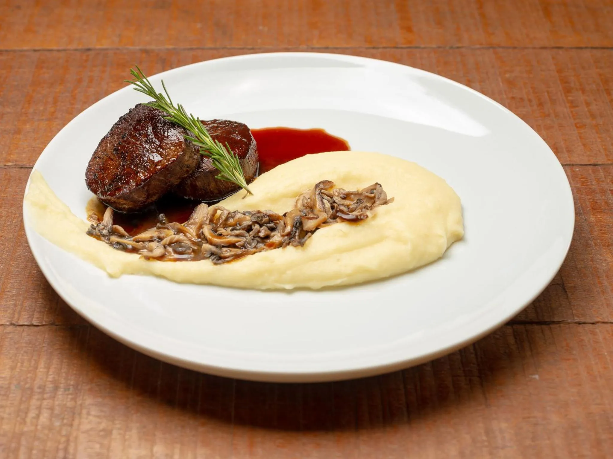 Restaurant/places to eat in Hotel Real Villa Bella