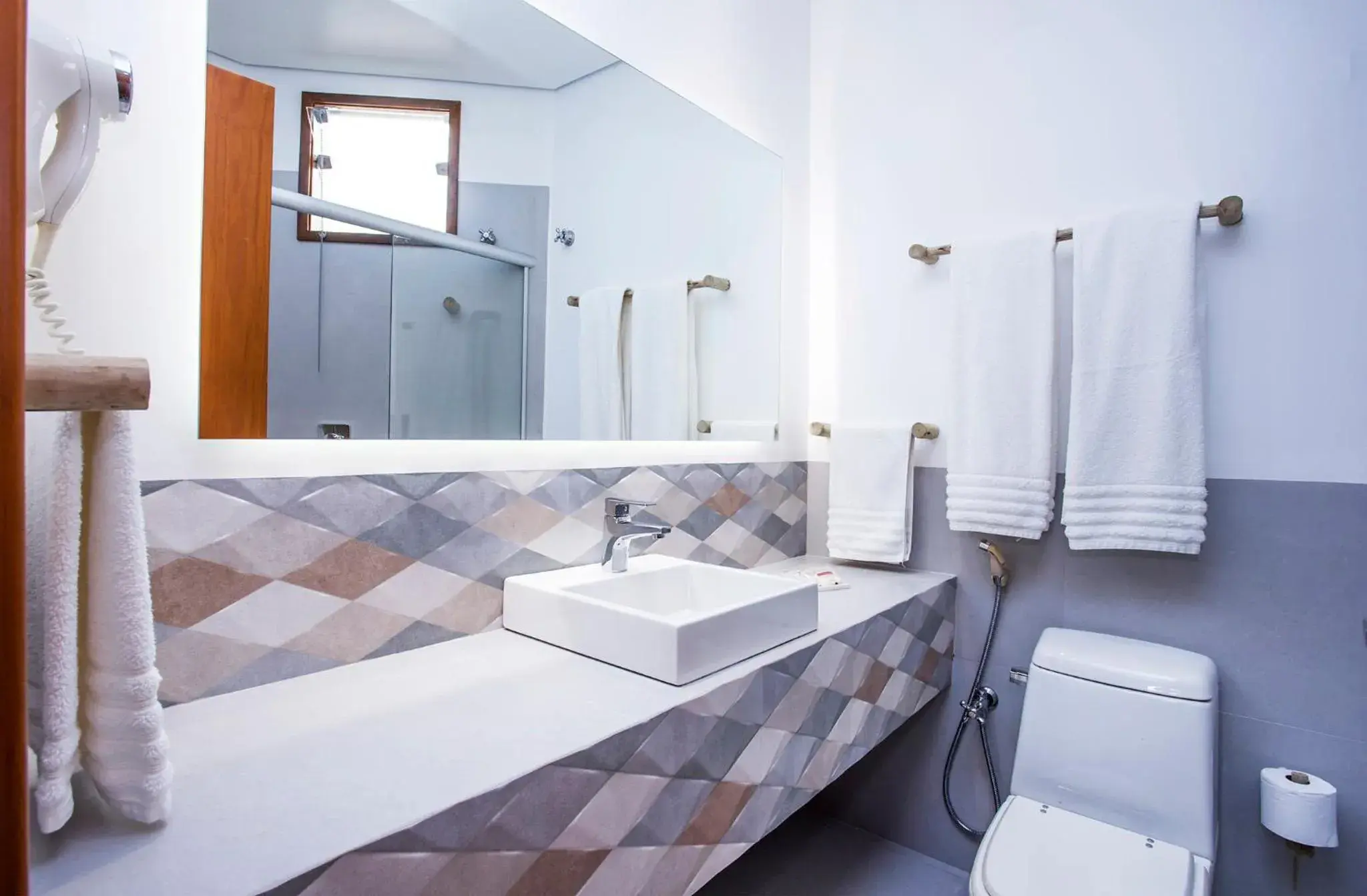 Deluxe room with king size bed in Hotel Real Villa Bella Deluxe room with king size bed in Hotel Real Villa Bella