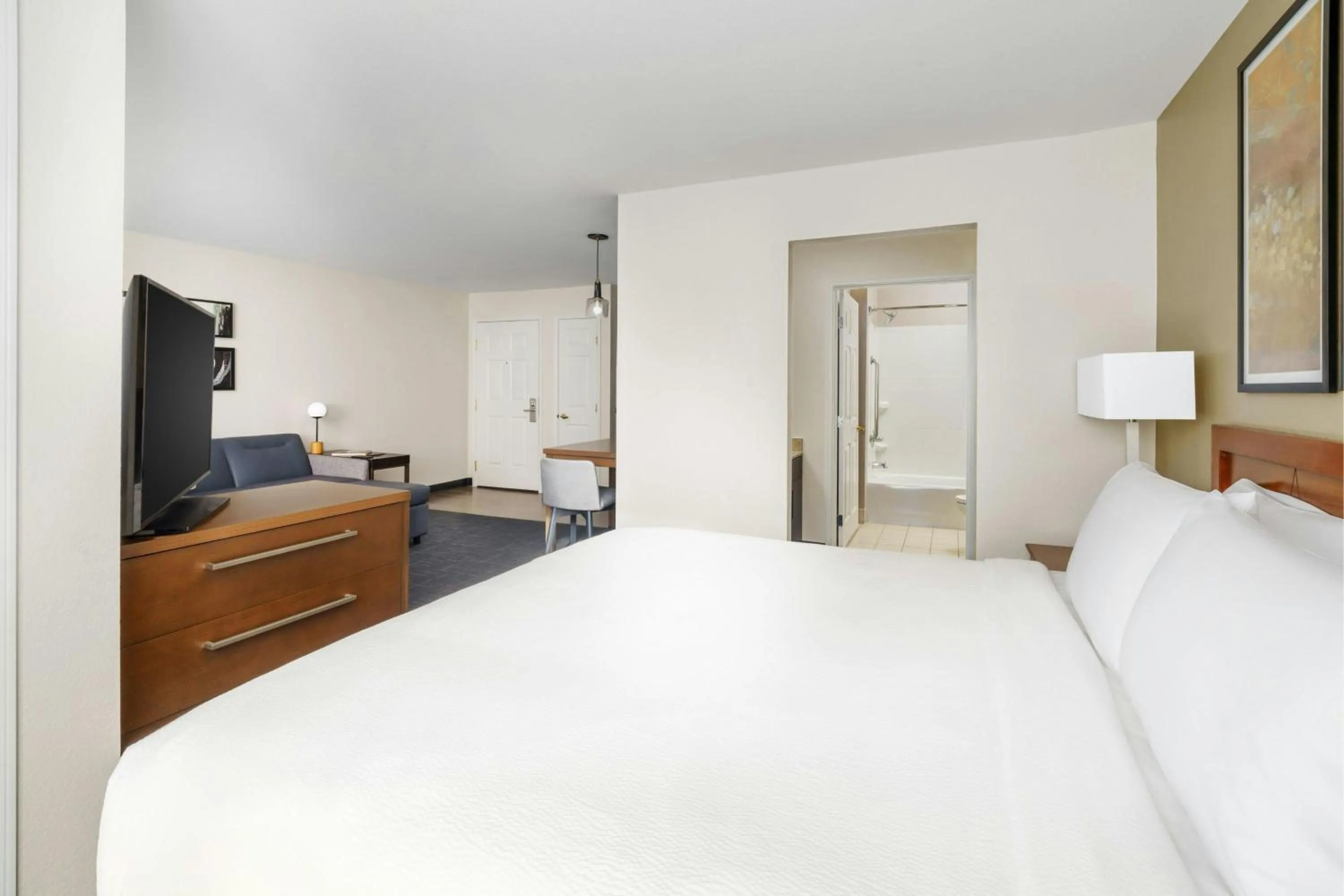 Photo of the whole room, Bed in Residence Inn By Marriott Las Vegas Stadium Area