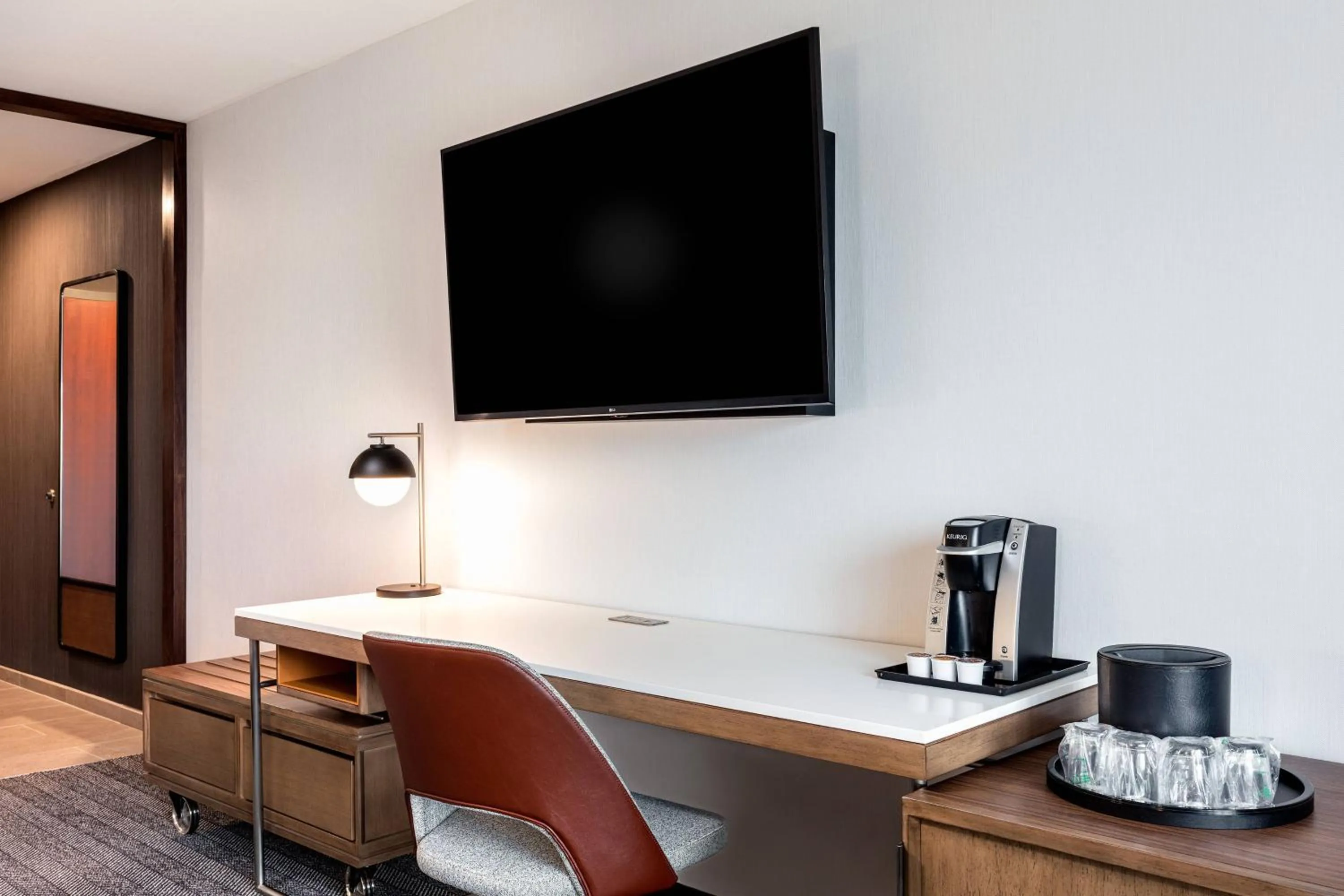 Photo of the whole room in Courtyard by Marriott Anaheim Resort/Convention Center