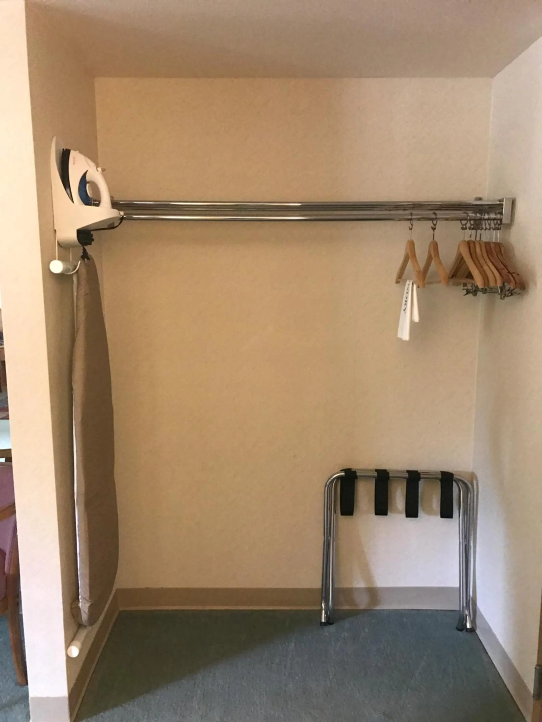 Econo Lodge Inn & Suites Oconto