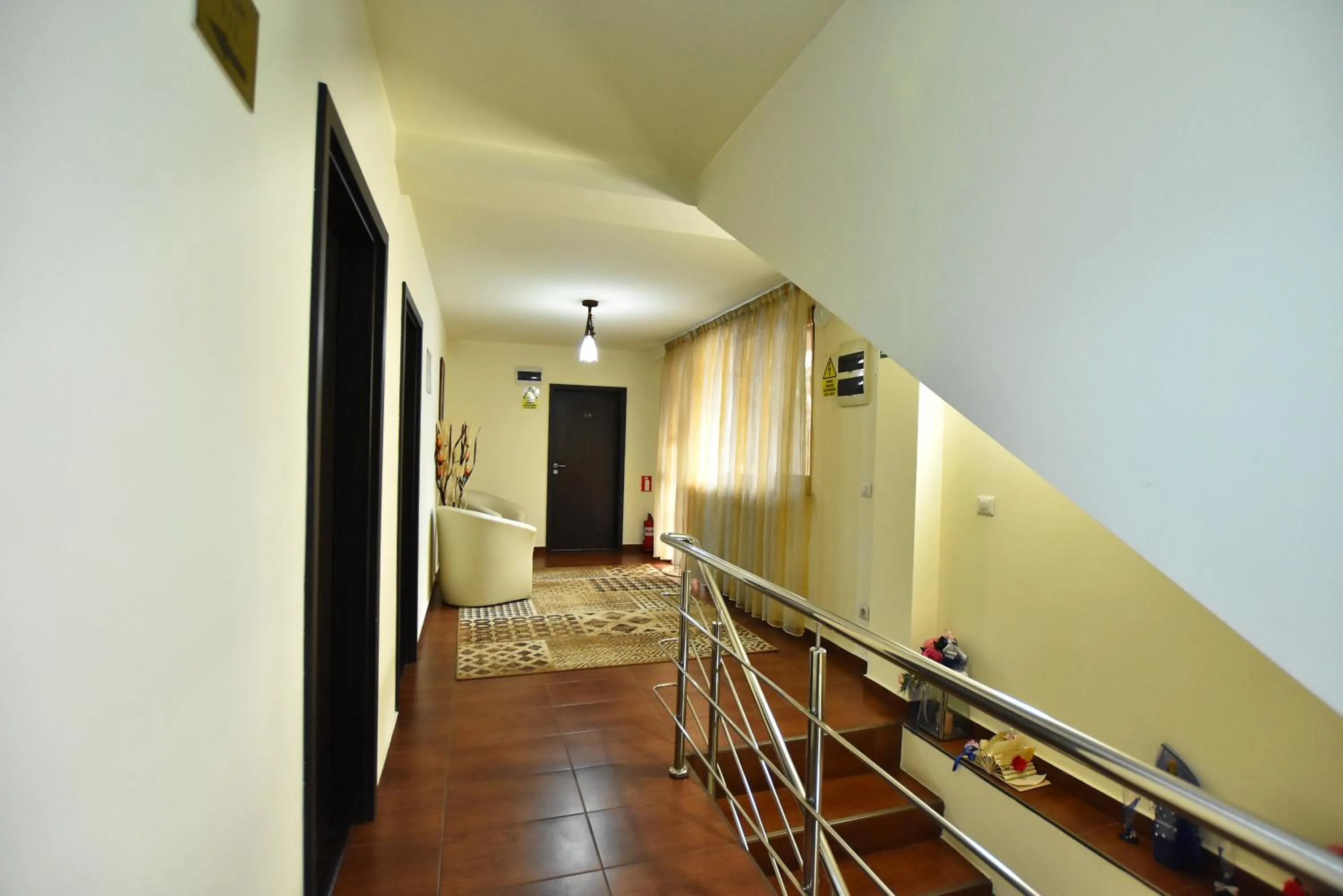 Lobby or reception, Bed in Hotel Euphoria