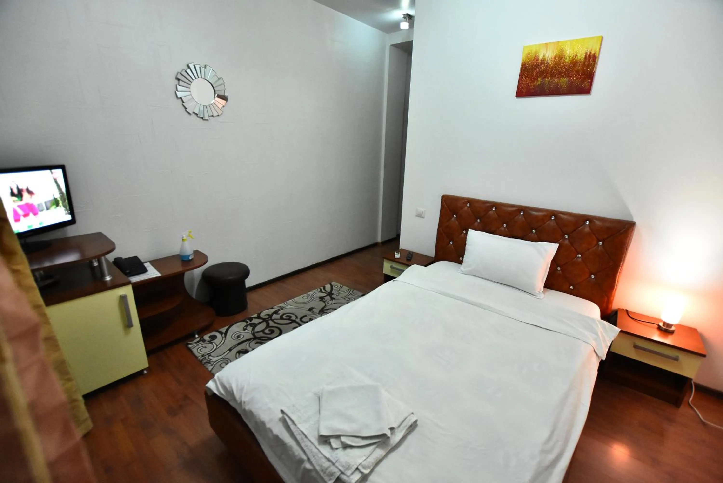 Photo of the whole room, Bed in Hotel Euphoria