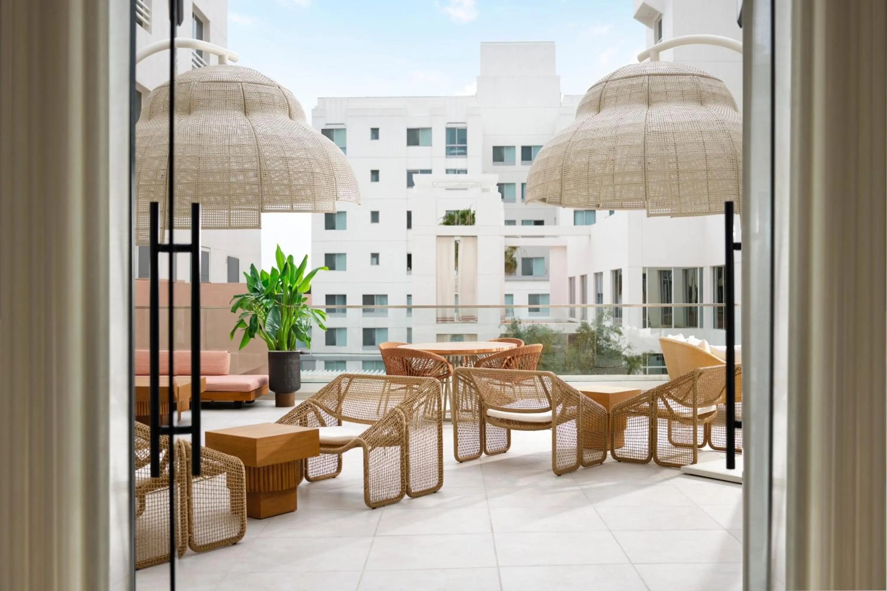 Lobby or reception in Sandbourne Santa Monica, Autograph Collection