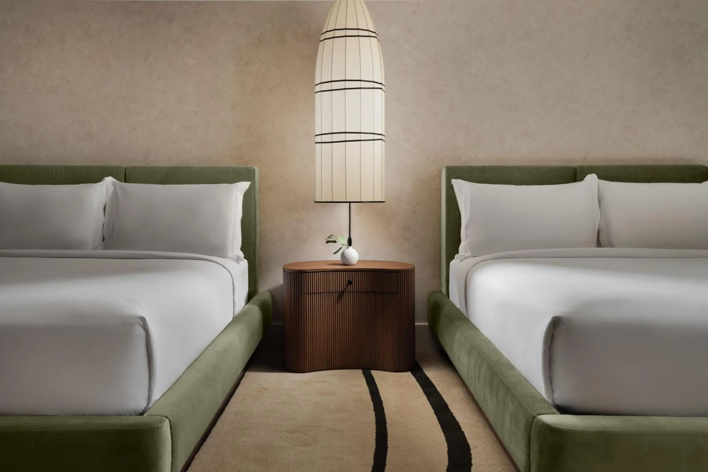 Photo of the whole room, Bed in Sandbourne Santa Monica, Autograph Collection