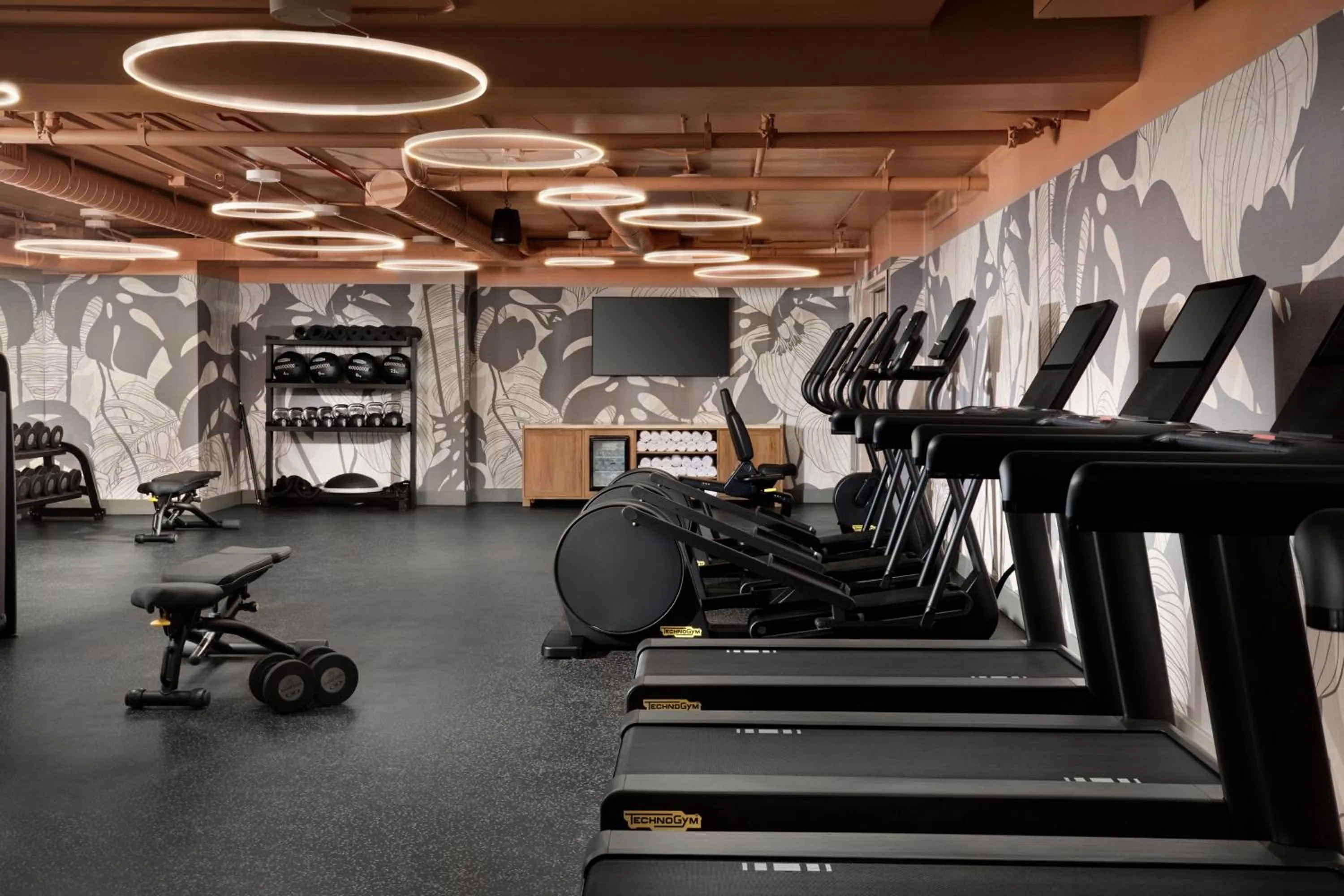 Fitness centre/facilities in Sandbourne Santa Monica, Autograph Collection