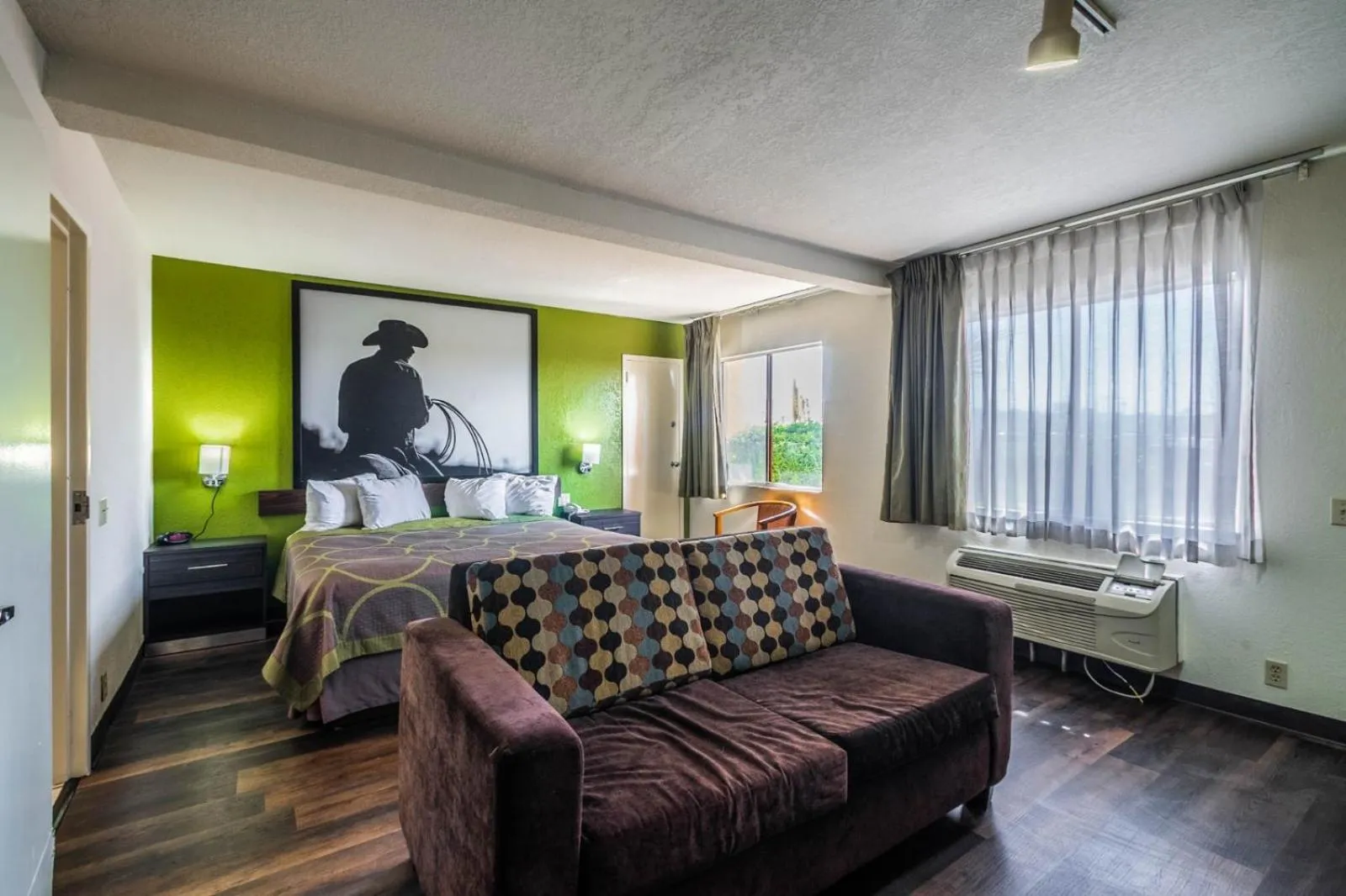 Bed in Super 8 by Wyndham El Paso Airport