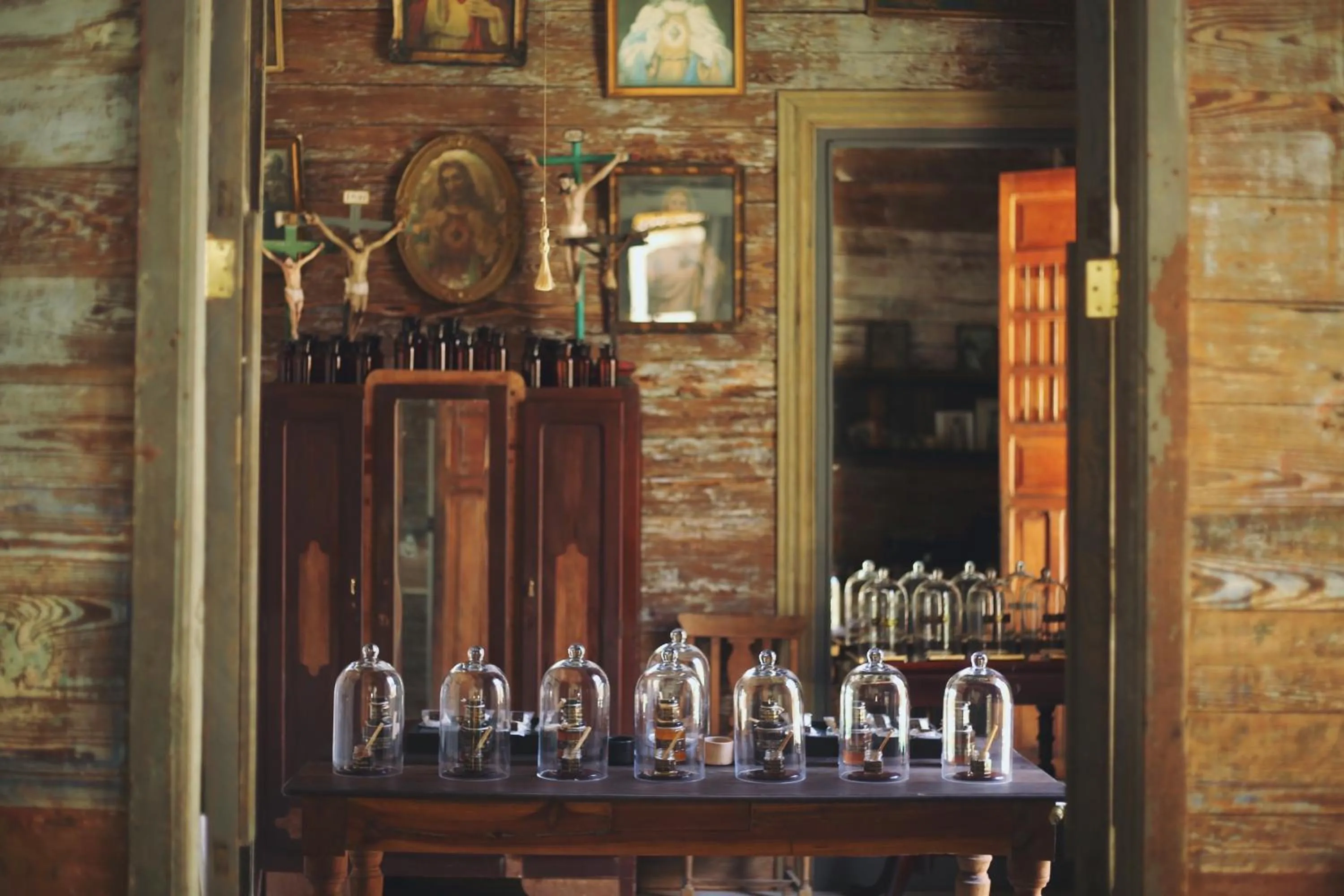 Decorative detail in Coqui Coqui Casa de los Santos Izamal - THE ONLY ONE SUITE COLLECTION