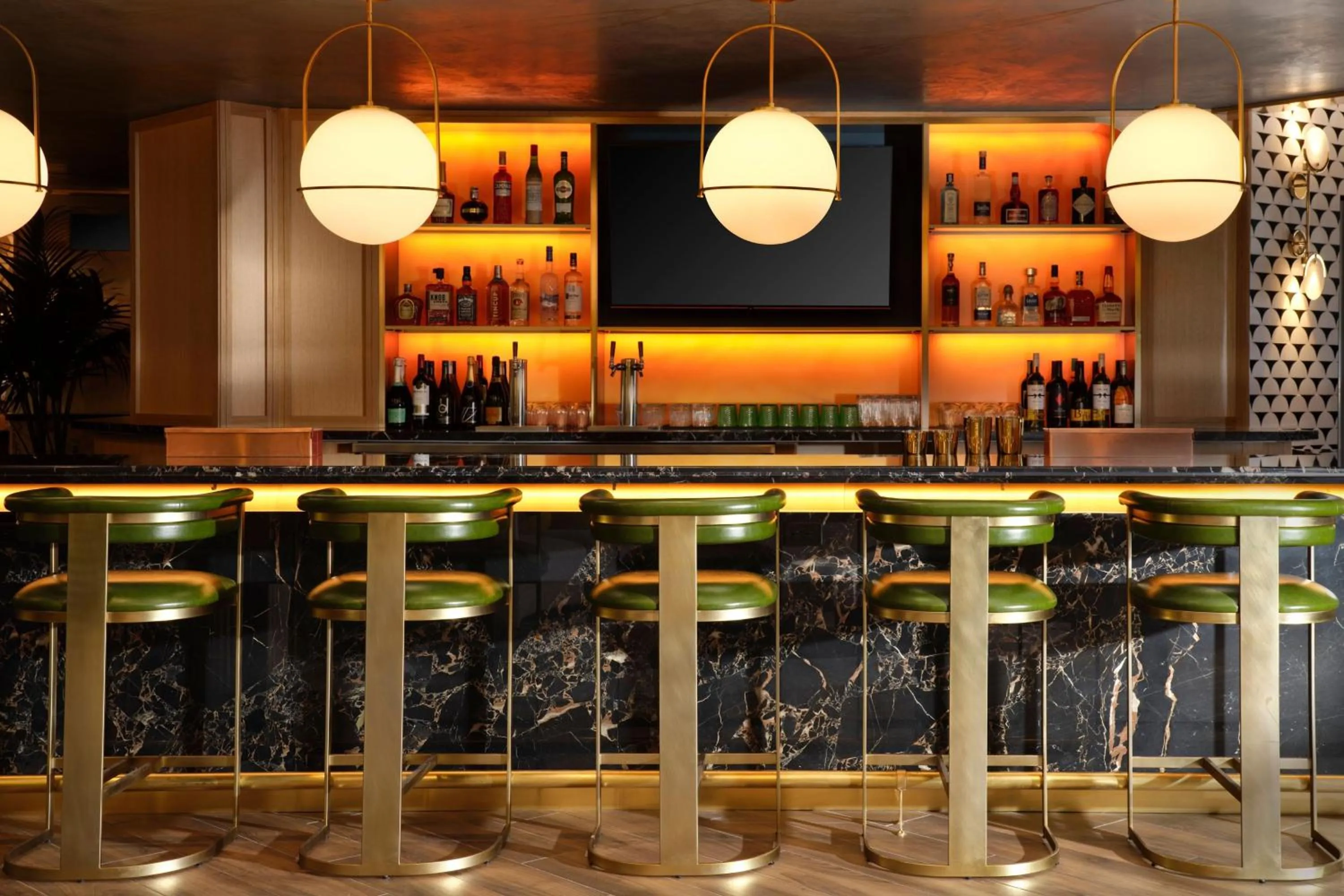 Lounge or bar in Burton House, Beverly Hills, A Tribute Portfolio Hotel